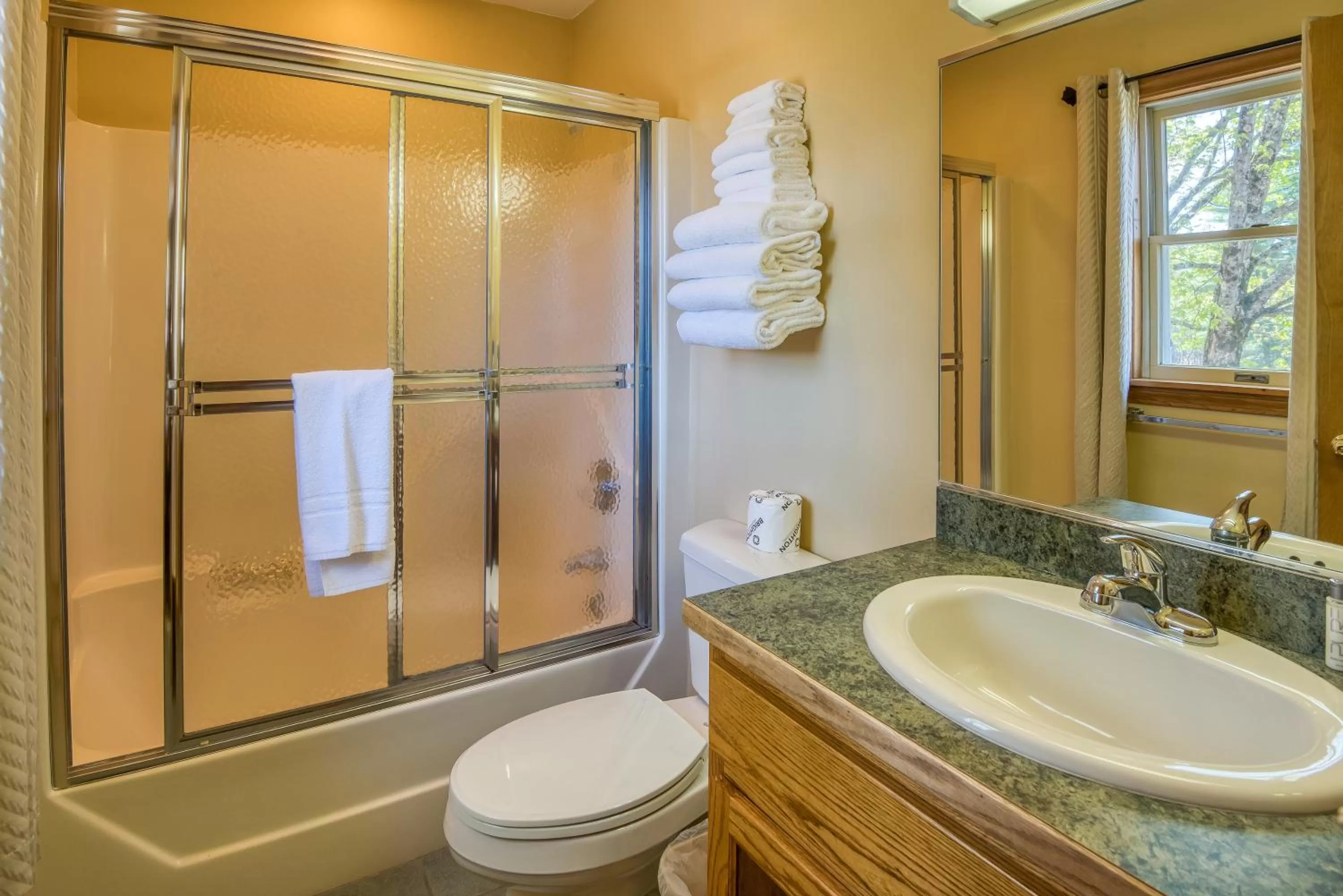 Shower in Purity Spring Resort