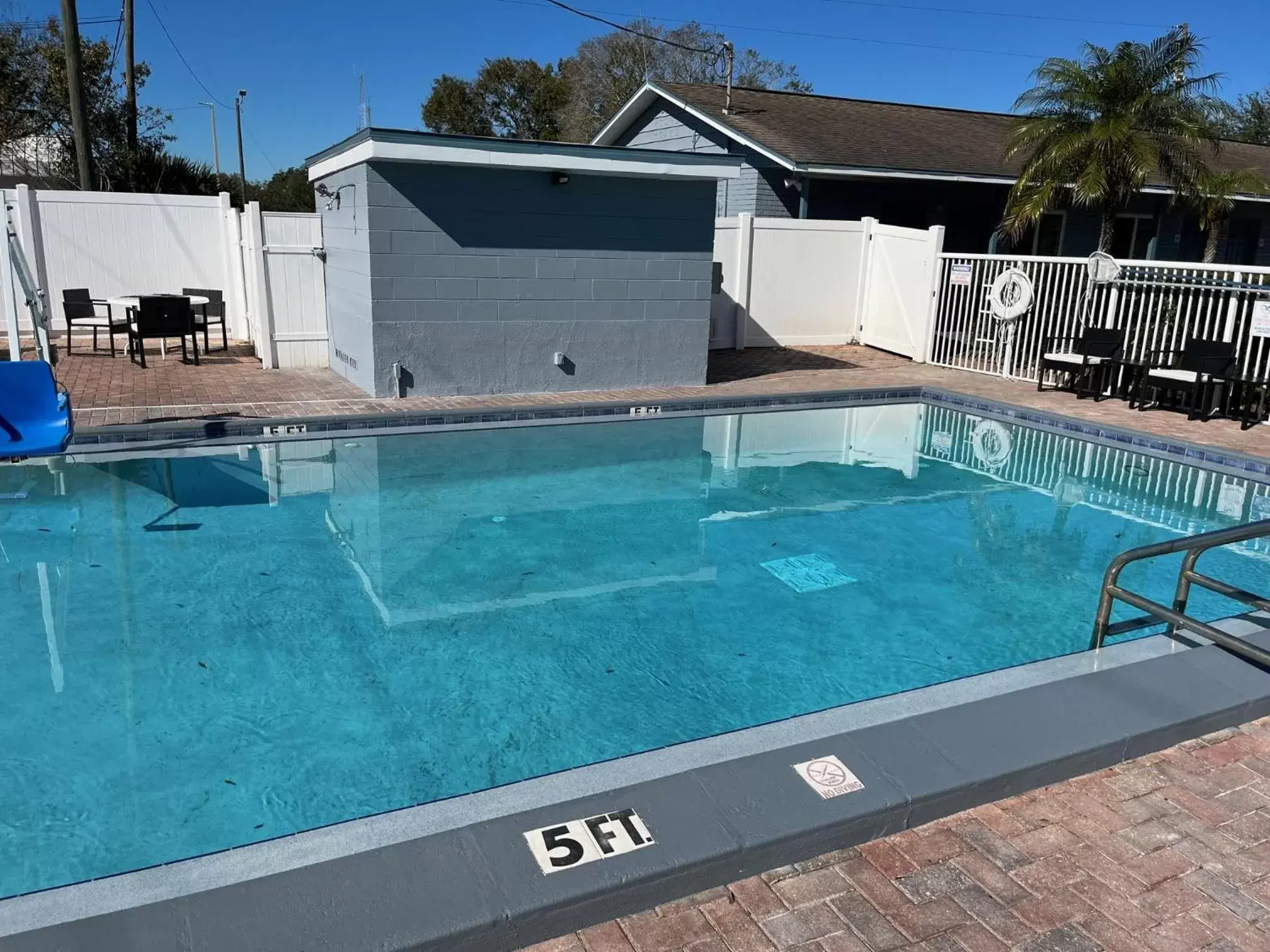 Swimming Pool in Brandon Motor Lodge