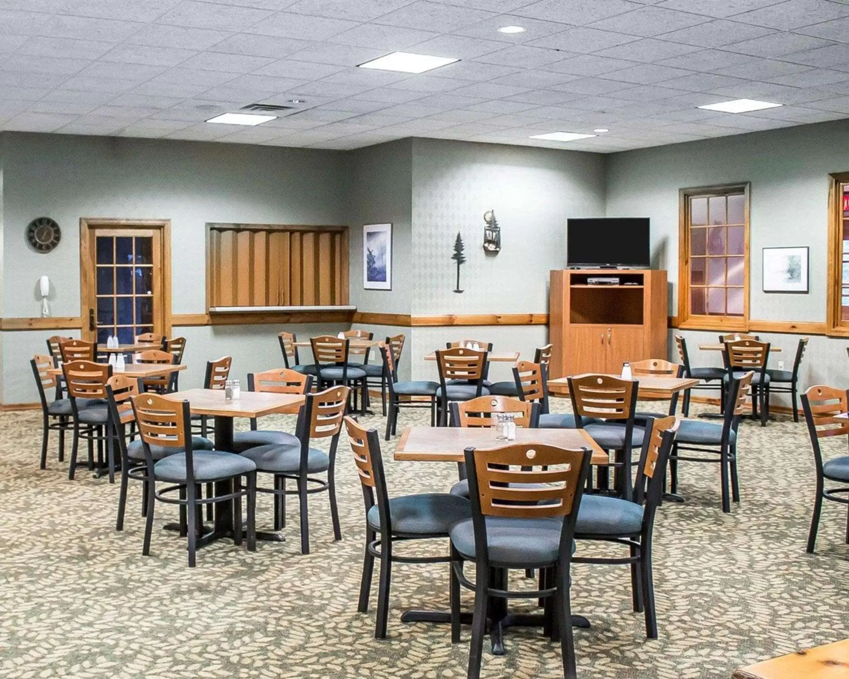 Restaurant/places to eat in Quality Inn Rhinelander Restaurant/places to eat in Quality Inn Rhinelander