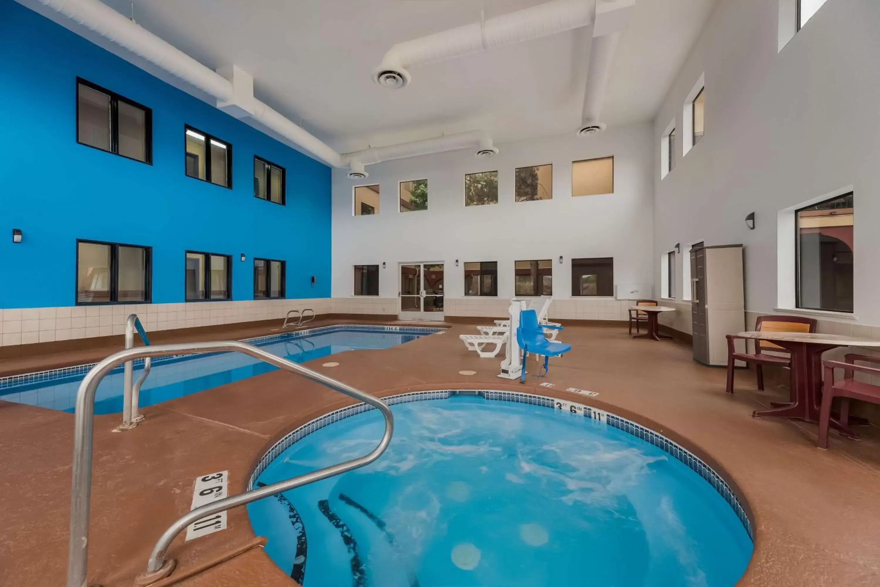Pool view, Swimming Pool in SureStay Plus Hotel by Best Western Silver City