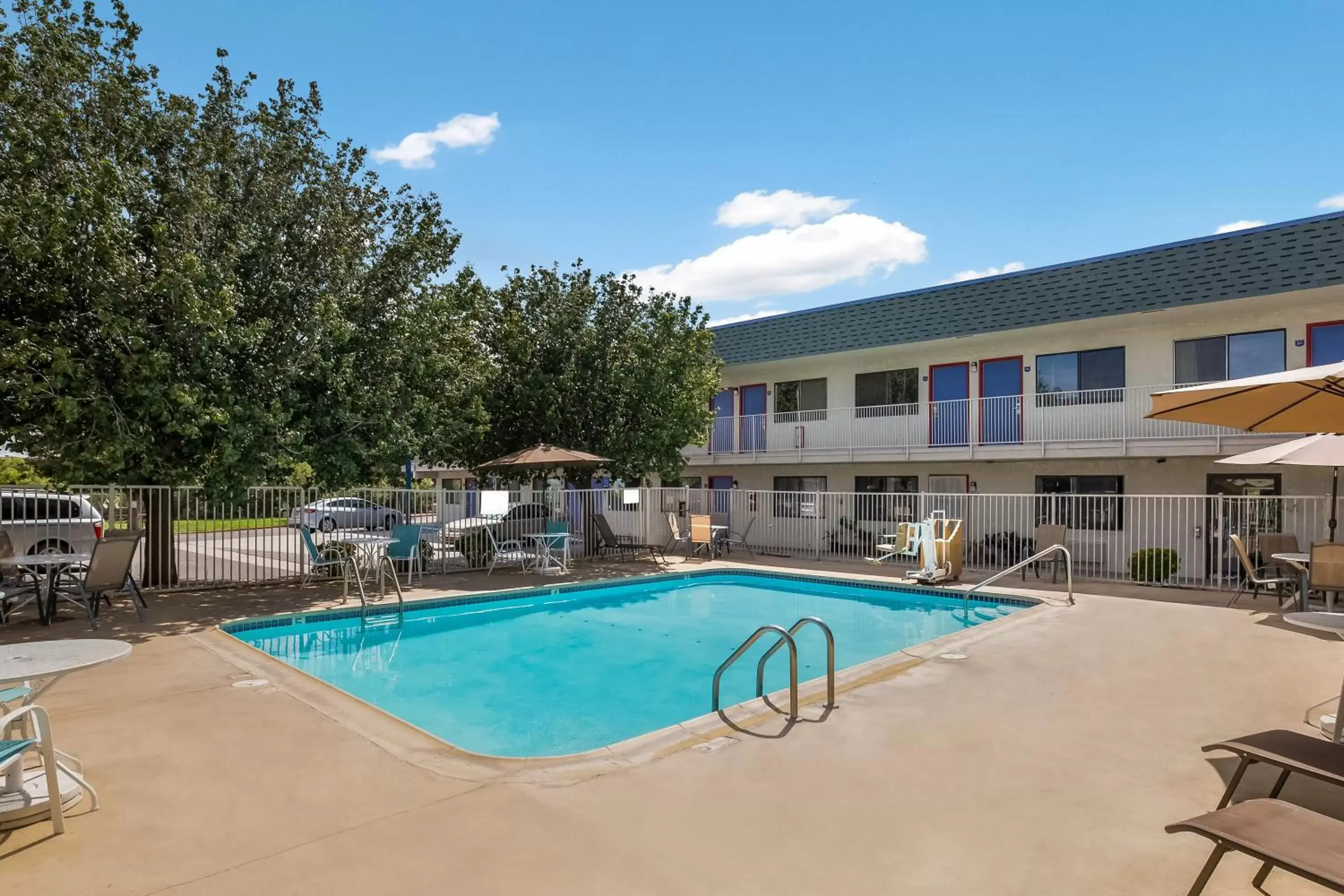 Pool view, Swimming Pool in Knights Inn Sierra Vista / East Fry