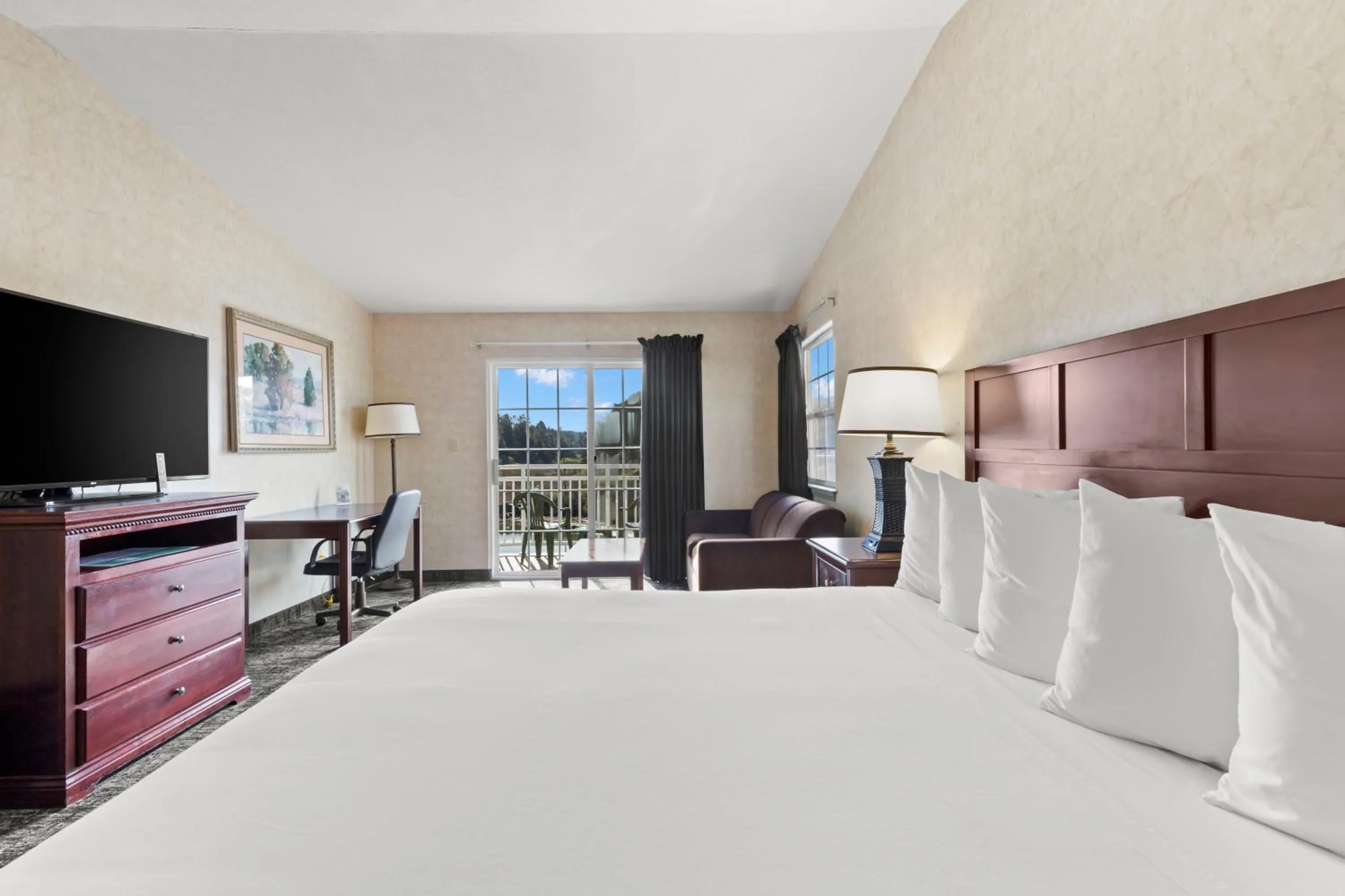 Bed in Beach House Inn