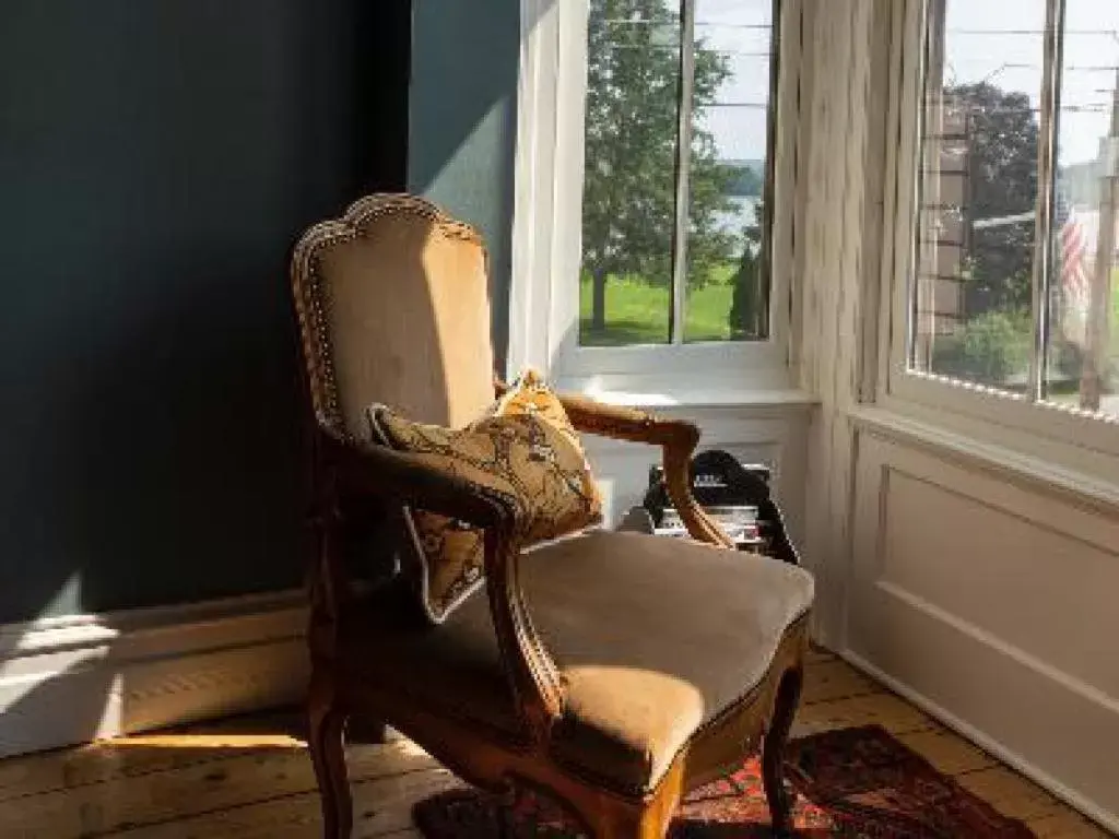 Other, Seating Area in Stewart House Hotel