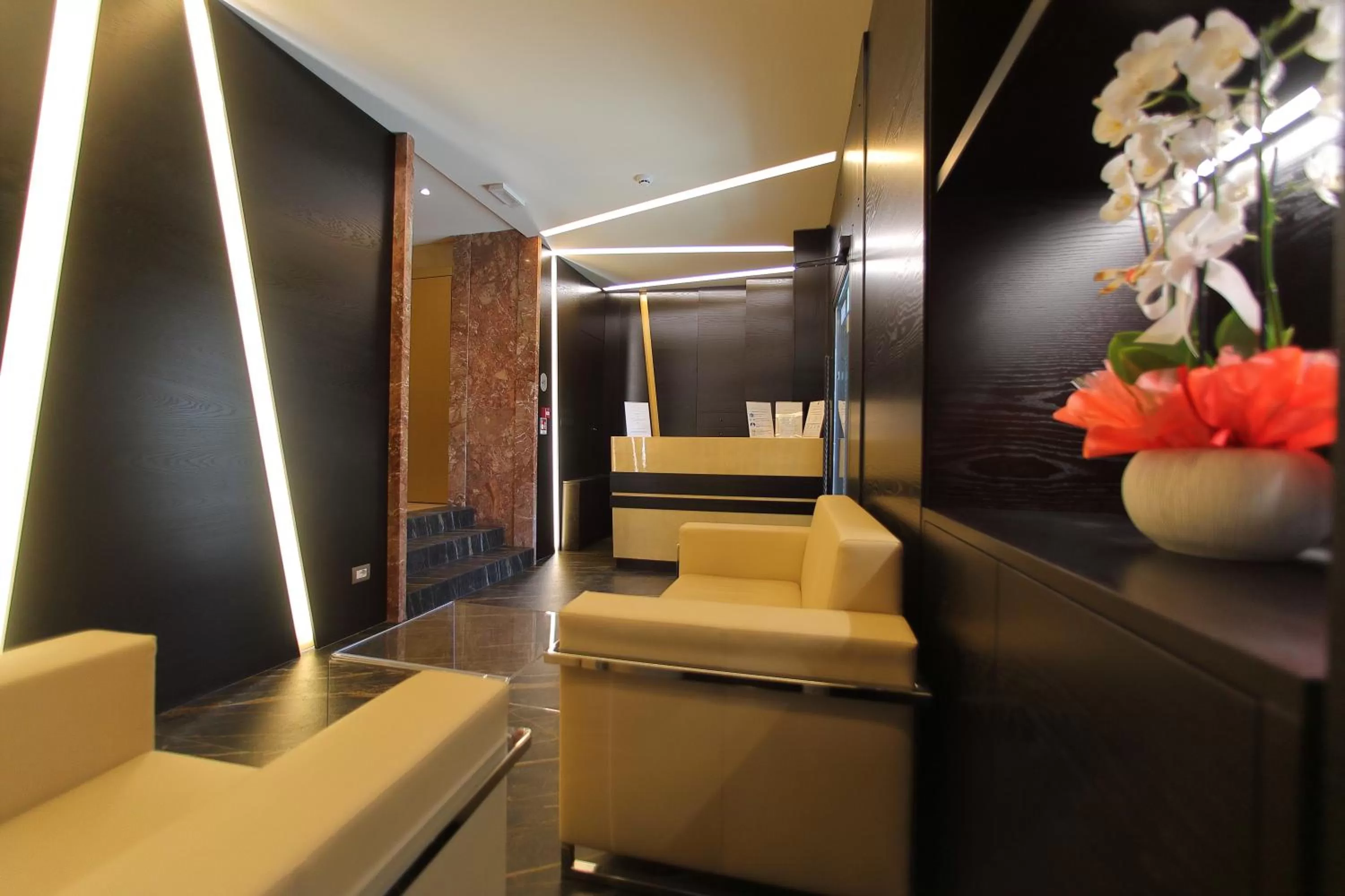 Lobby or reception in Hotel Bell'arrivo by Dori