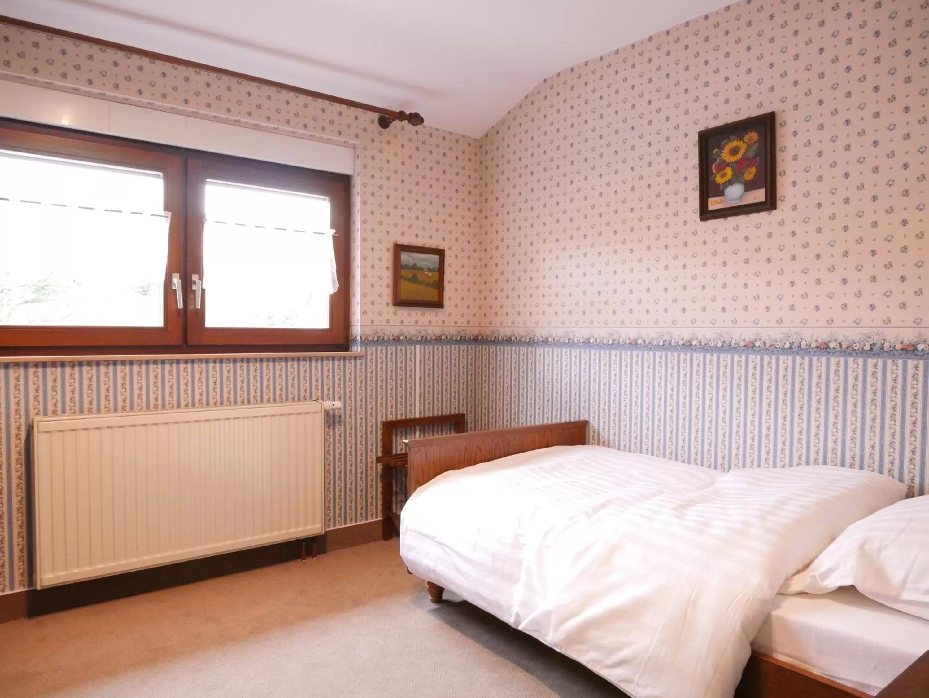 Bed in Gasthaus Engel