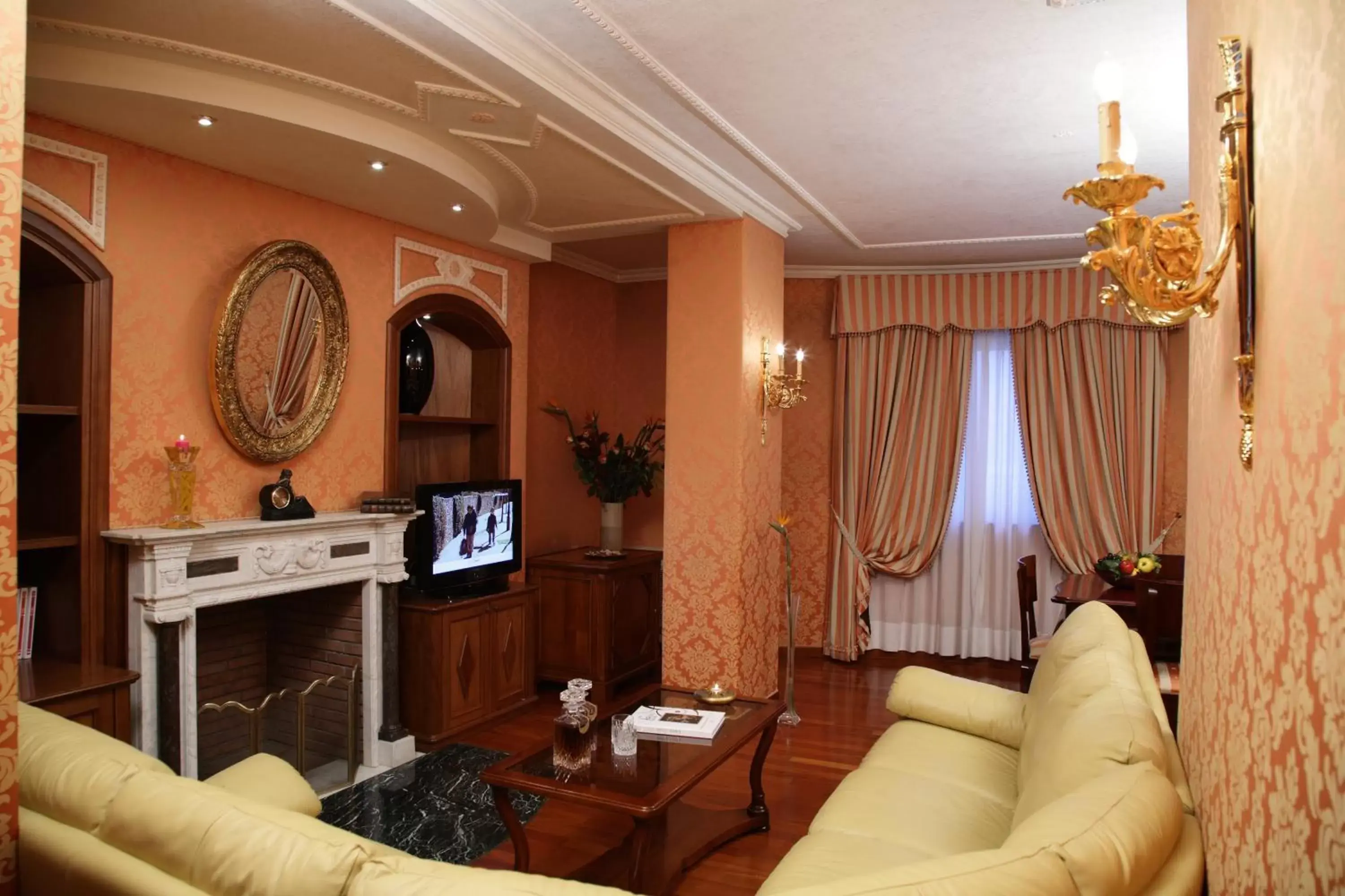 Living room, Seating Area in Grand Hotel Vanvitelli