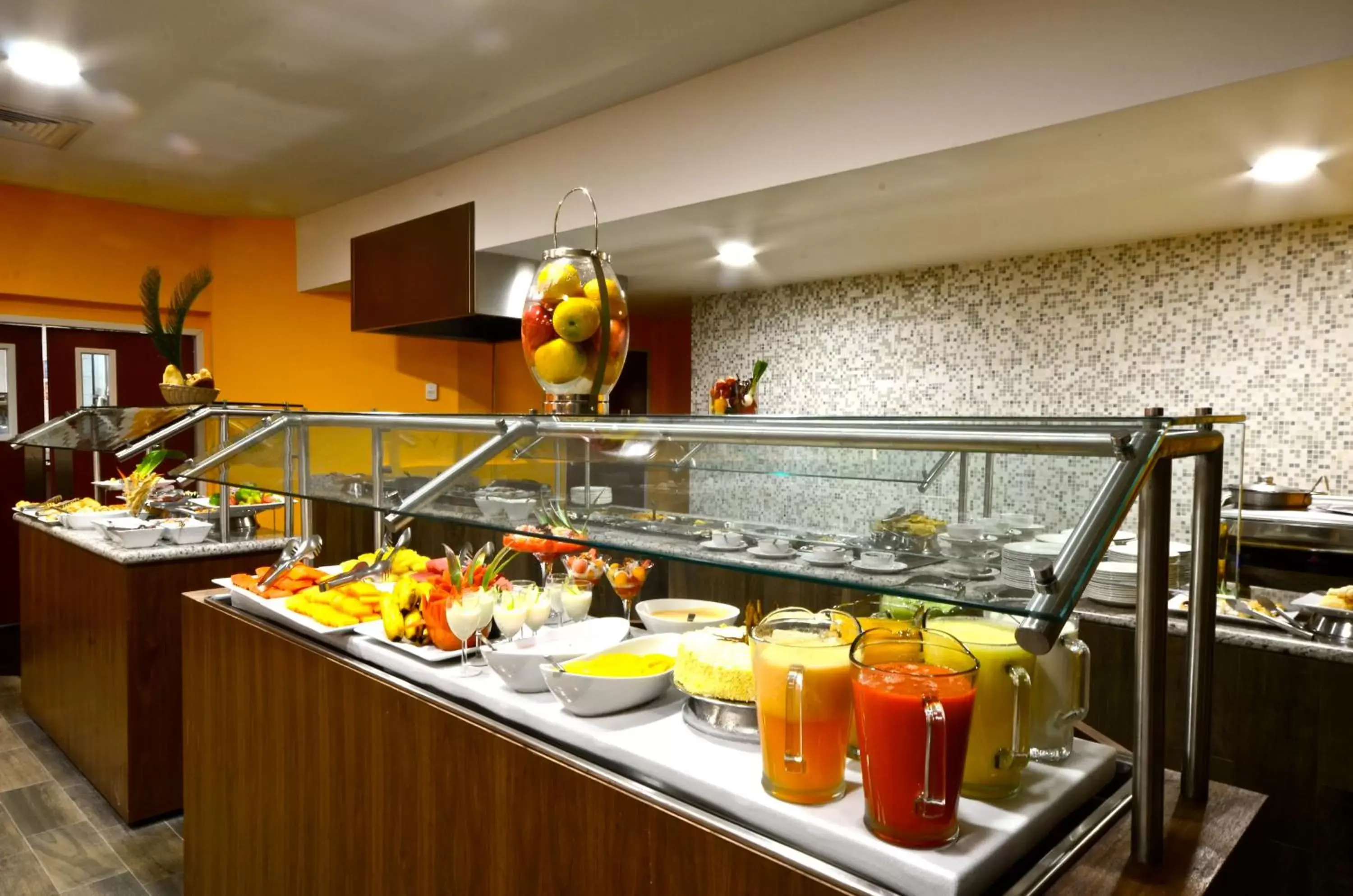 Restaurant/places to eat, Food in Holiday Inn Tampico-Altamira, an IHG Hotel