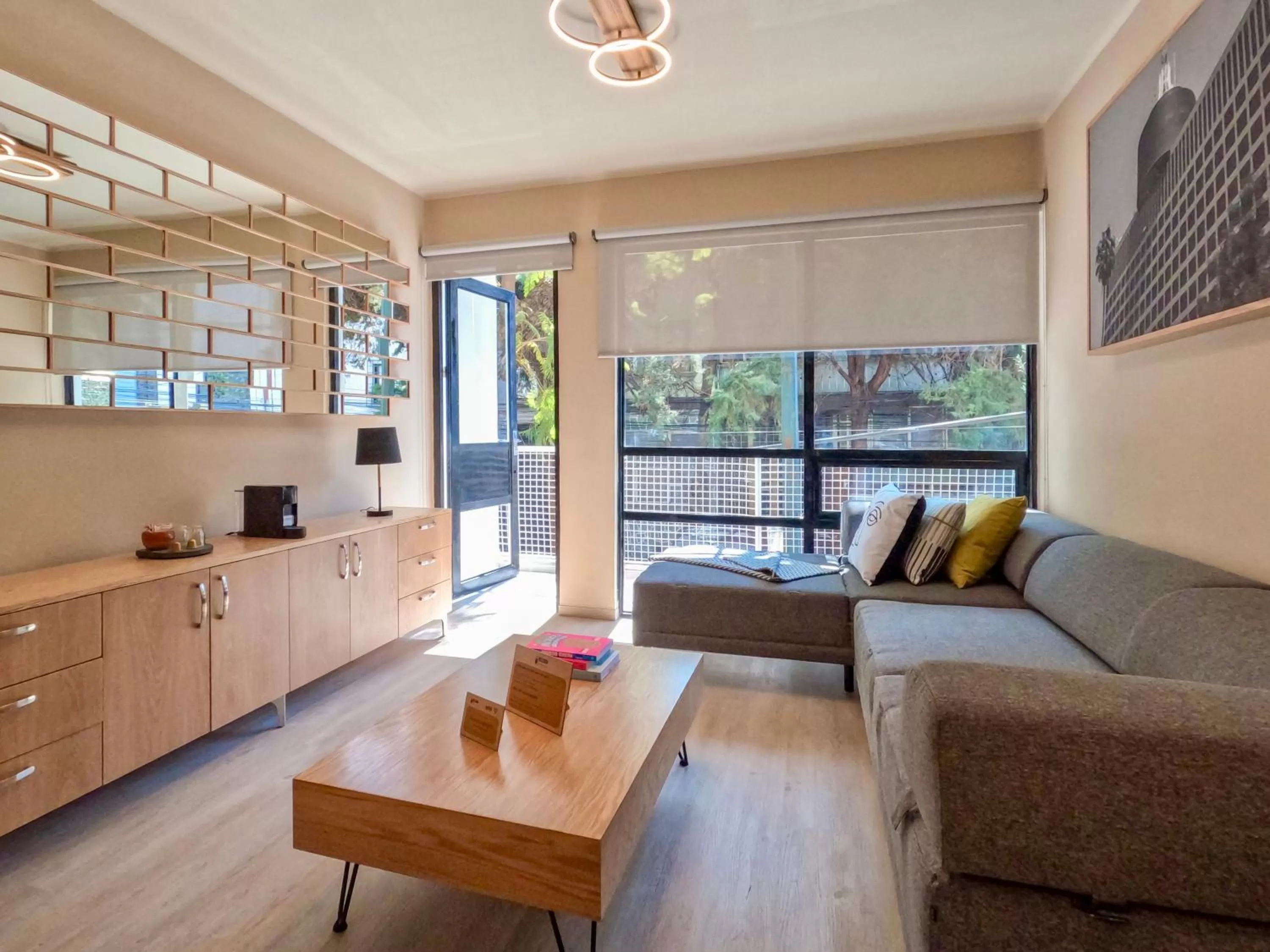 Living room in Mi Zona Lodging WTC