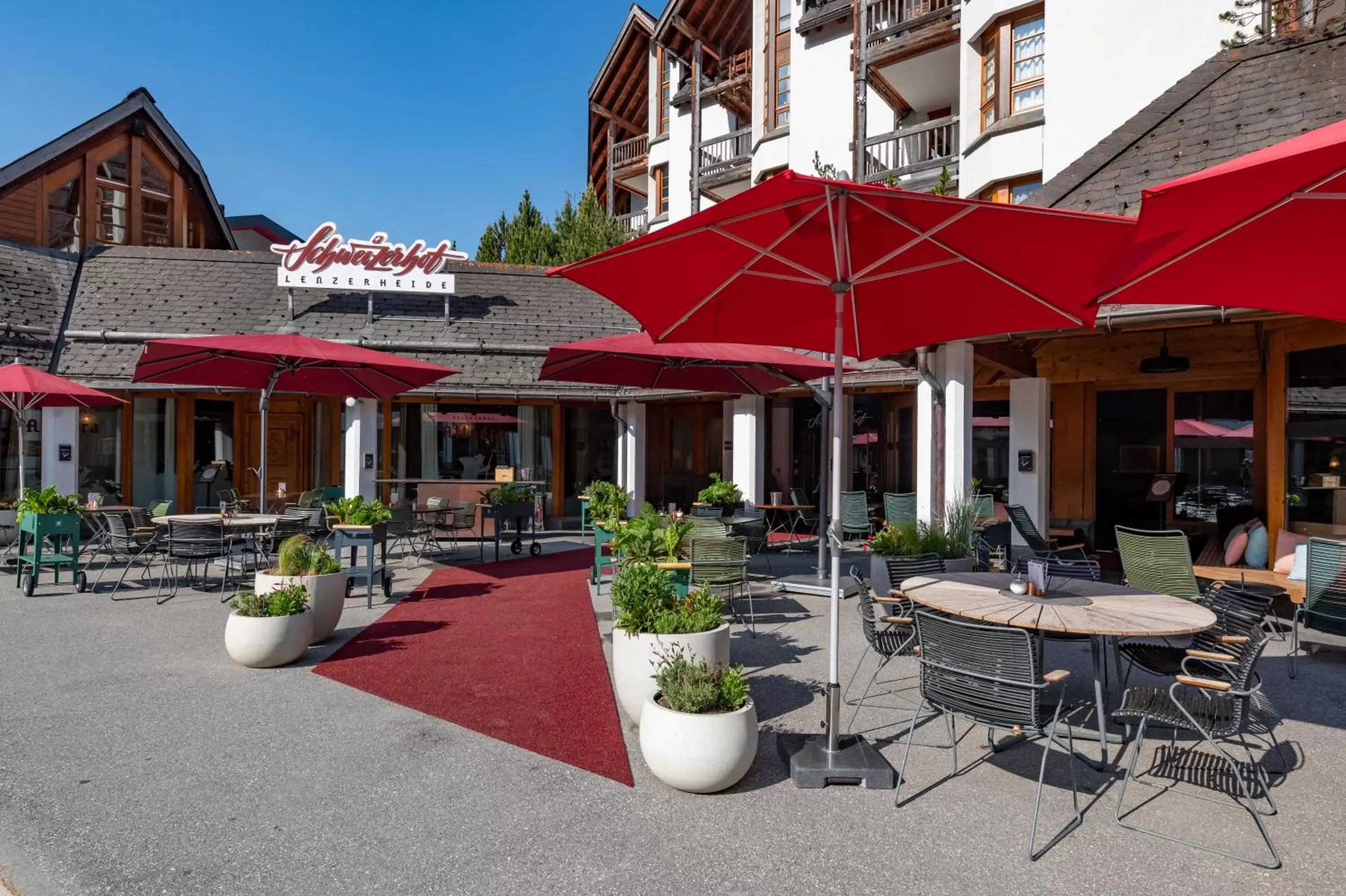 Restaurant/Places to Eat in Hotel Schweizerhof Lenzerheide