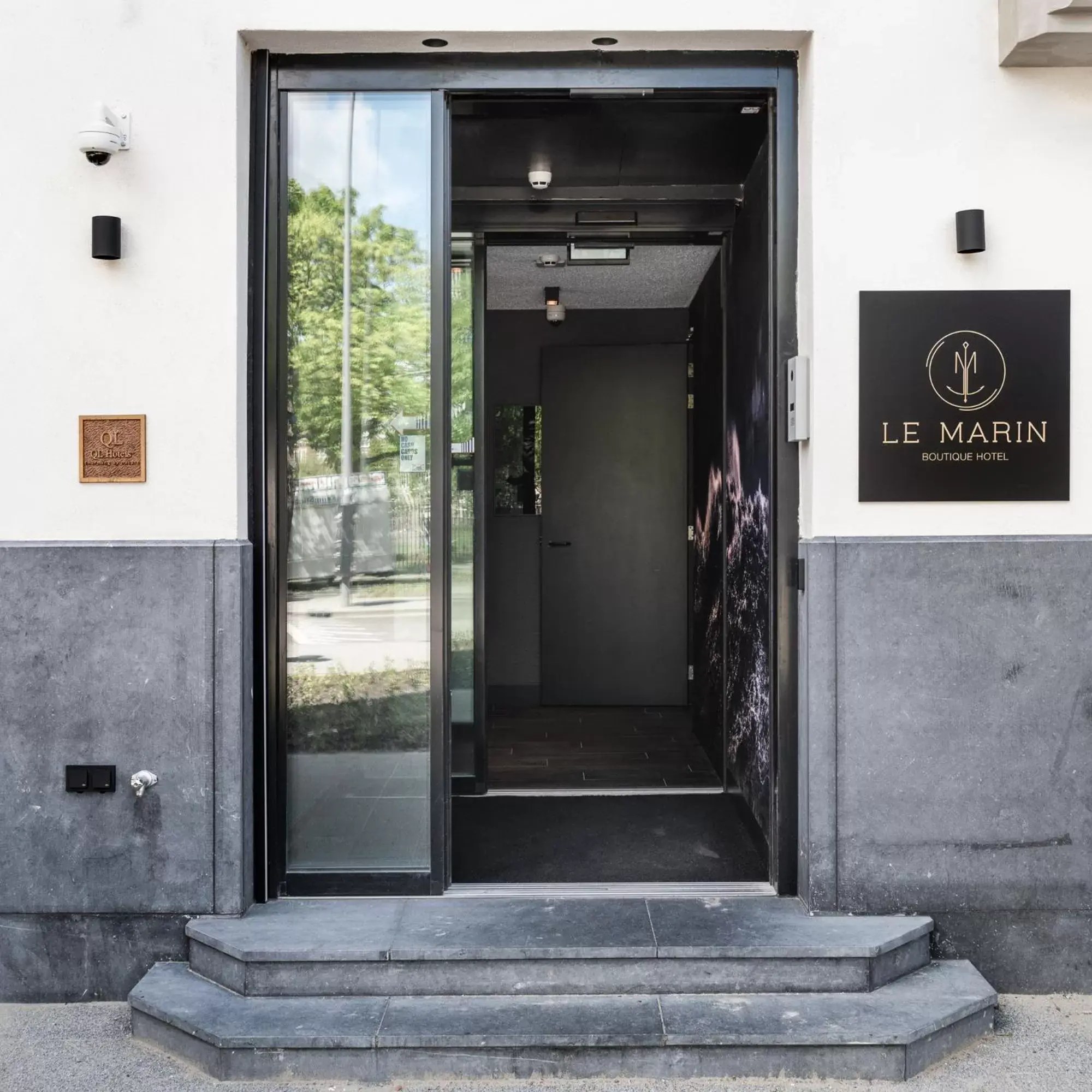 Facade/Entrance in Le Marin Boutique Hotel