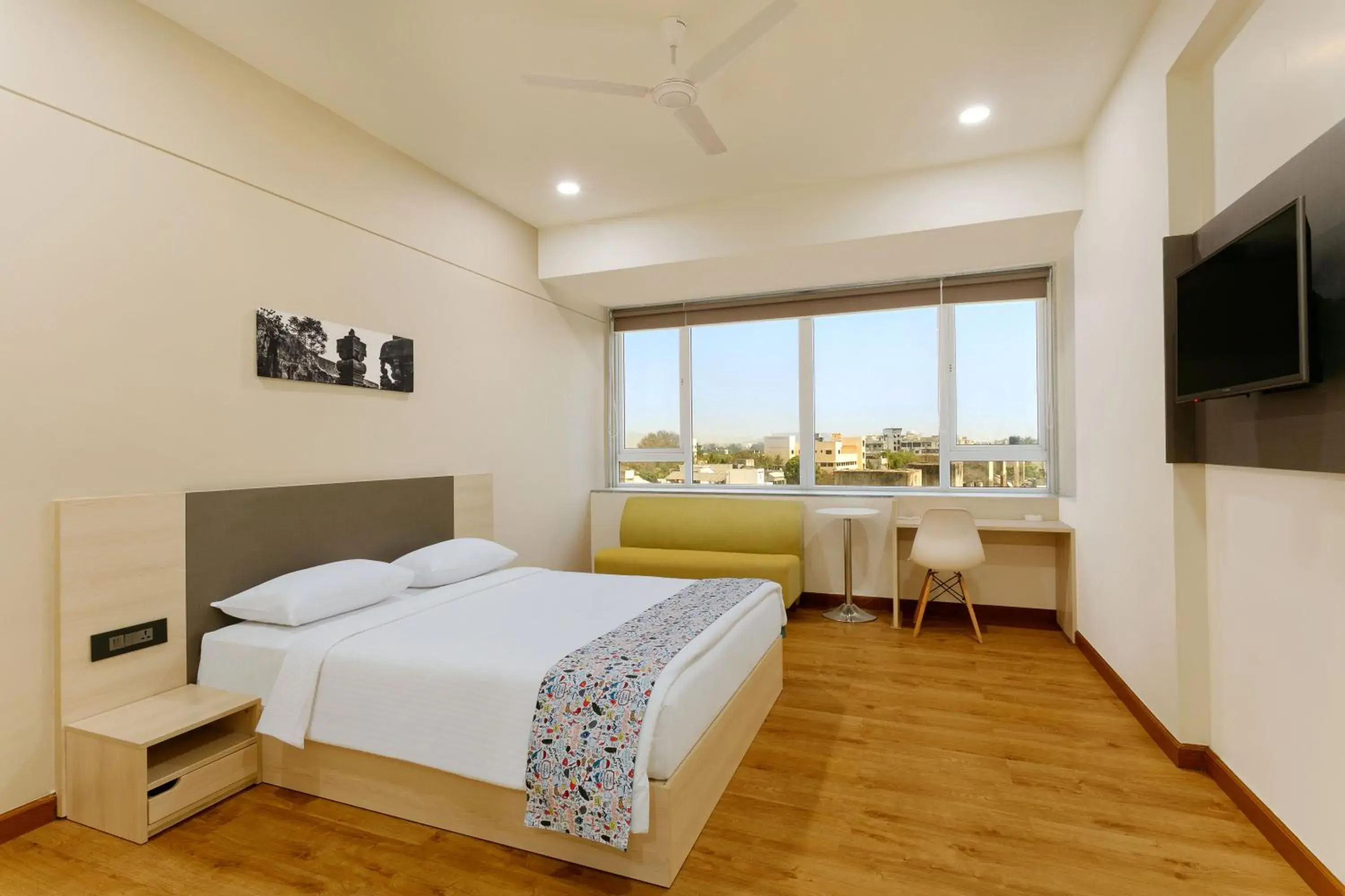 Bed in Ginger Aurangabad Bed in Ginger Aurangabad