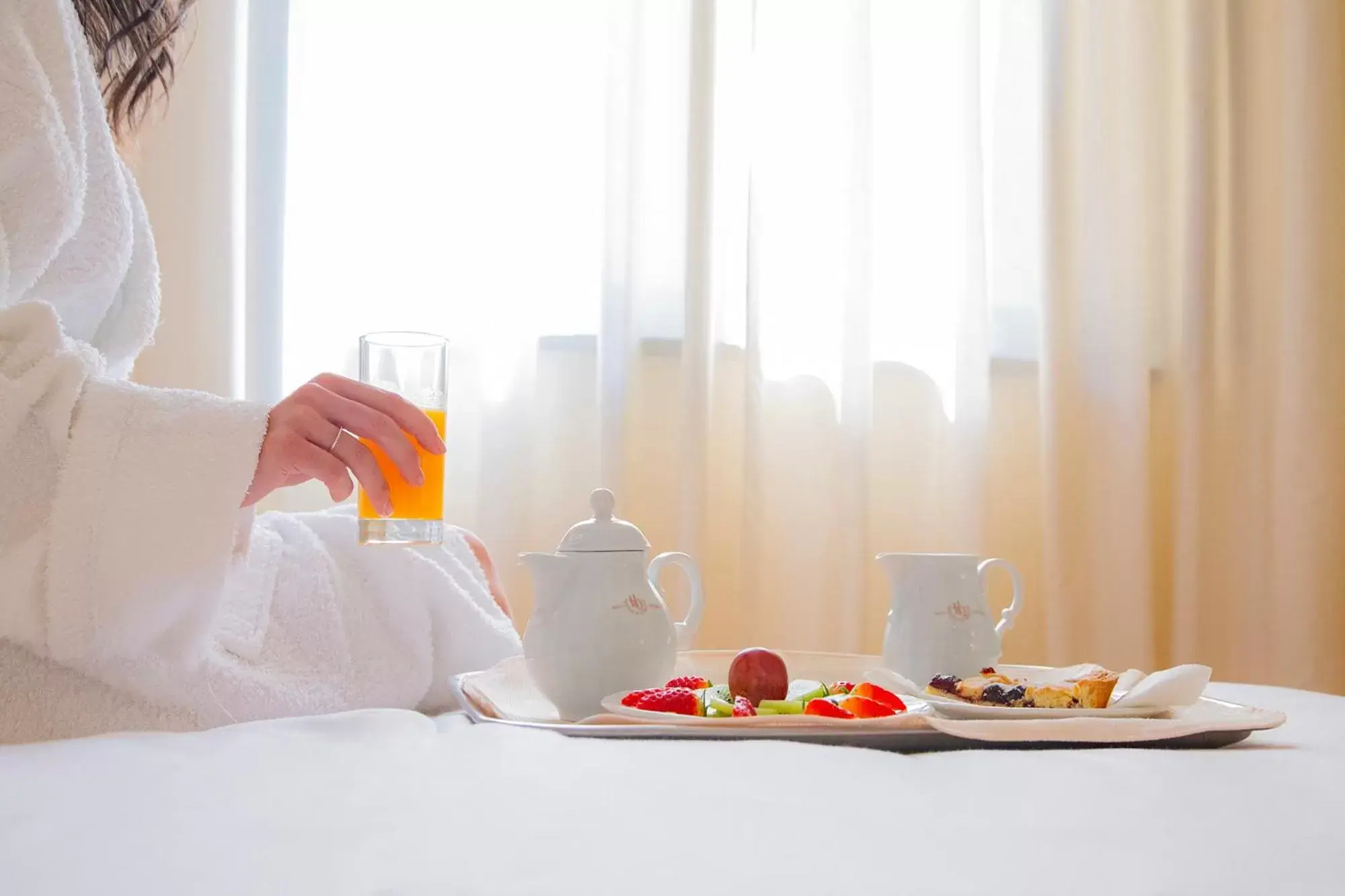 Breakfast, Bed in Hotel Orientale