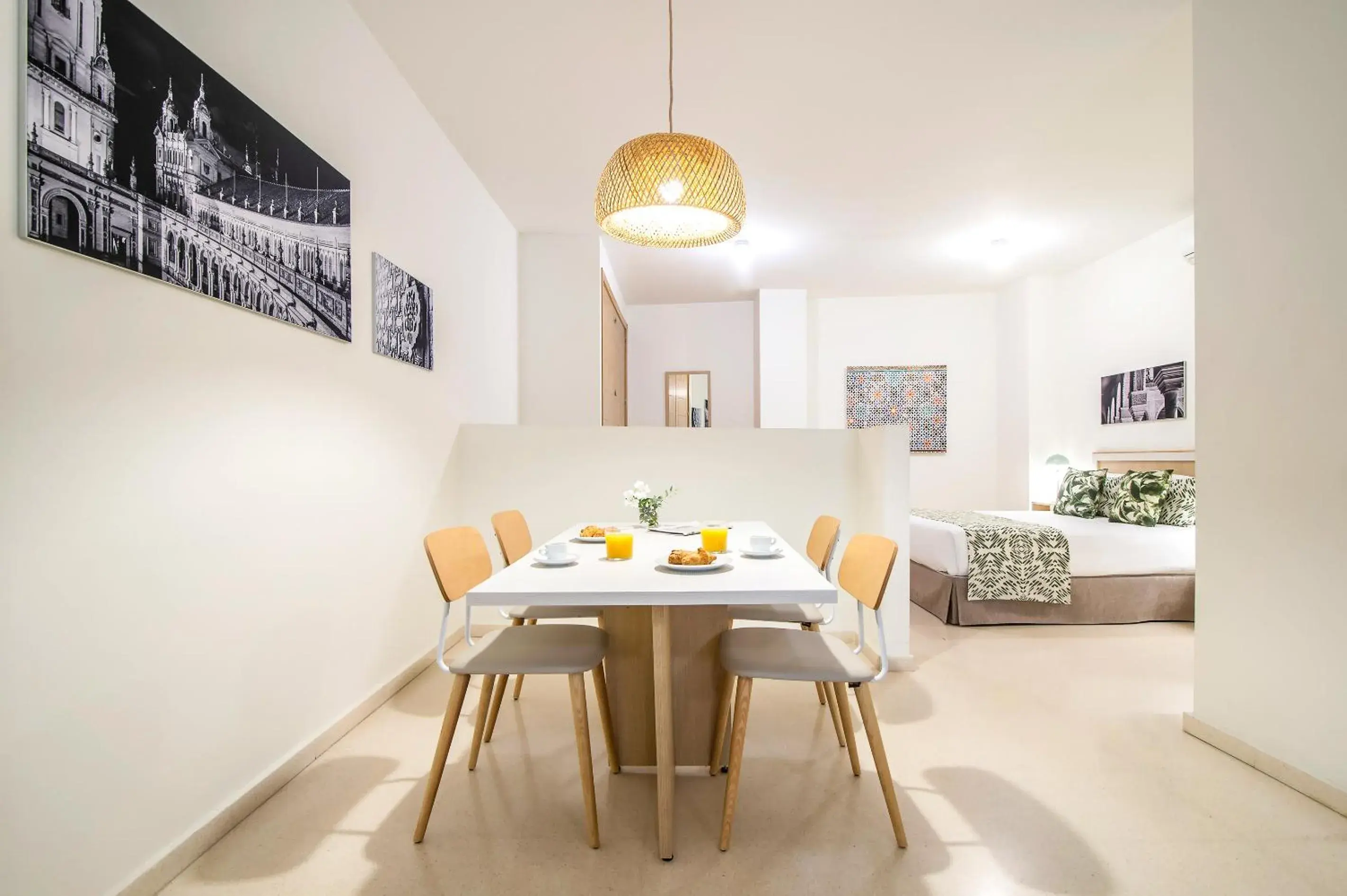 Living room, Dining Area in Pierre & Vacances Sevilla