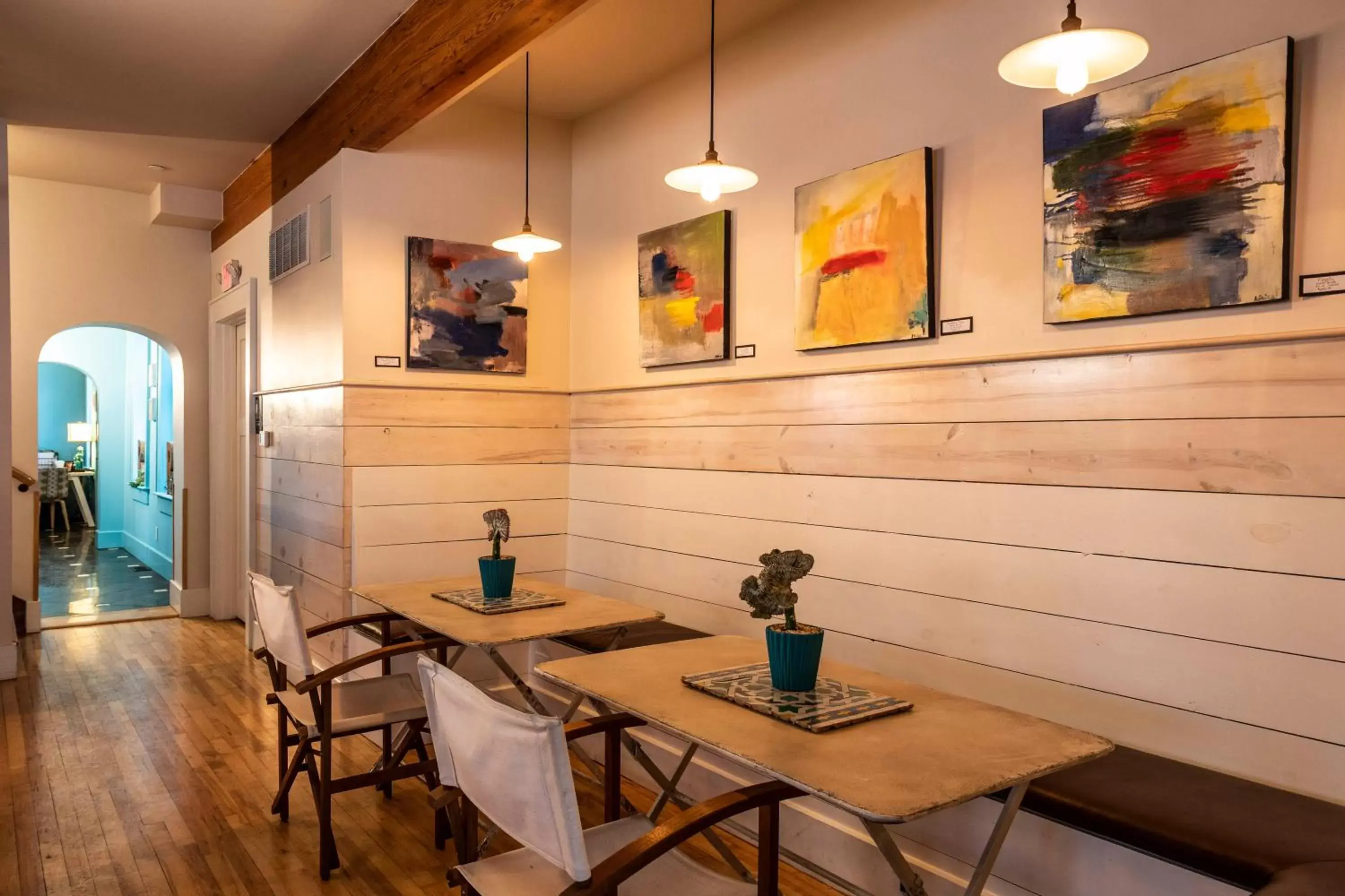 Lounge or bar in Hotel Broad Ripple Lounge or bar in Hotel Broad Ripple