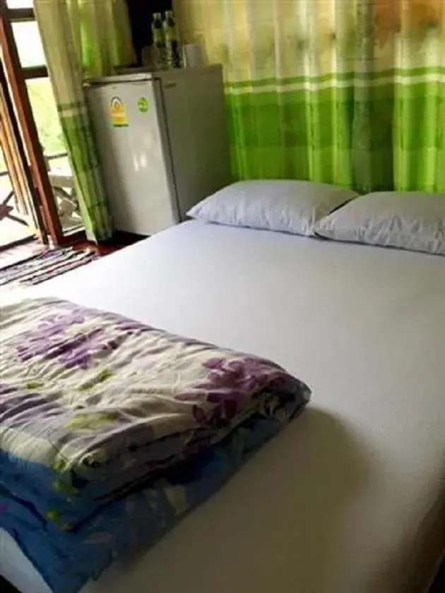 Bed in Sarocha Resort Rayong