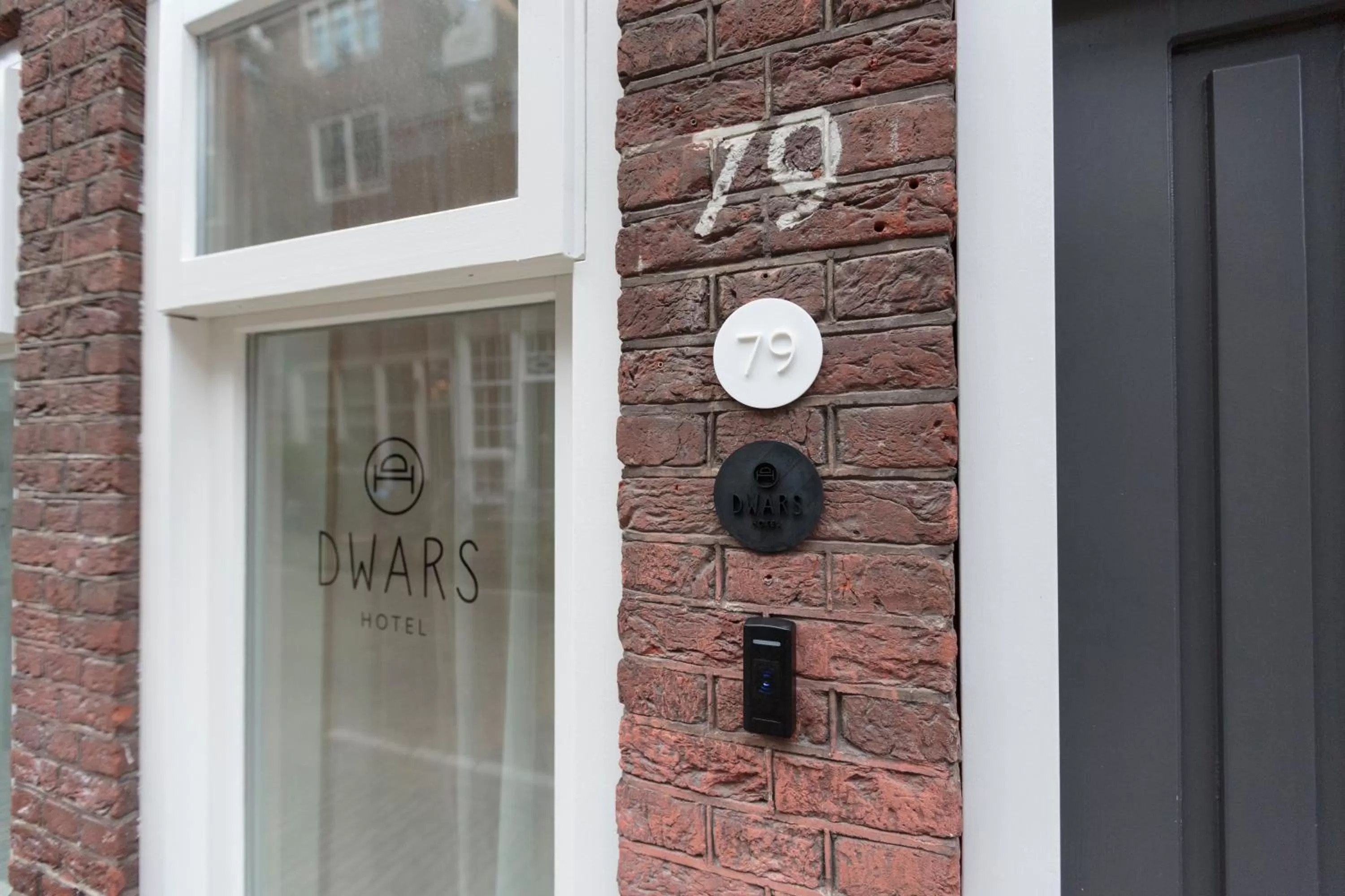 Facade/entrance in Hotel Dwars