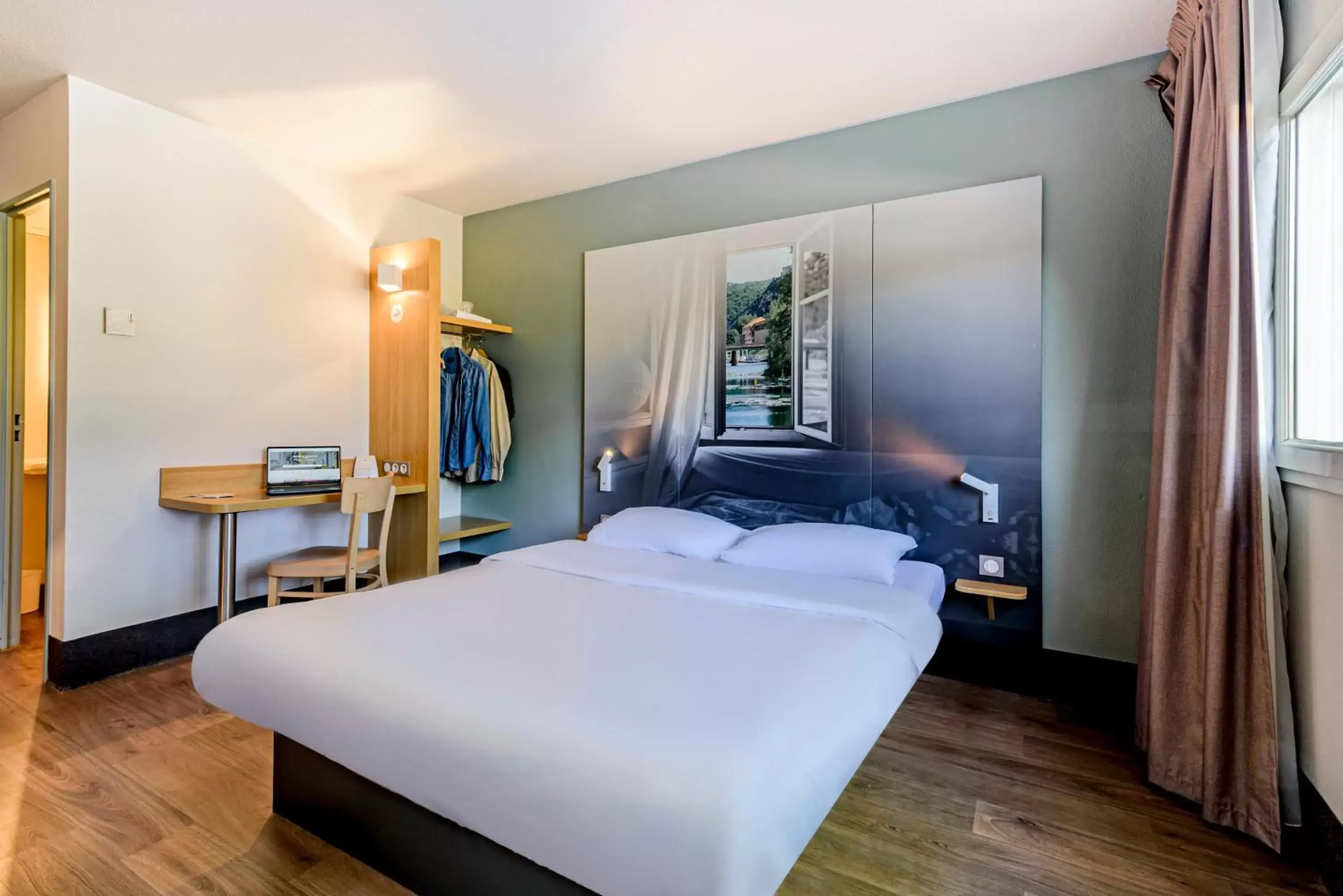 Bedroom in B&B HOTEL Besançon Chateaufarine