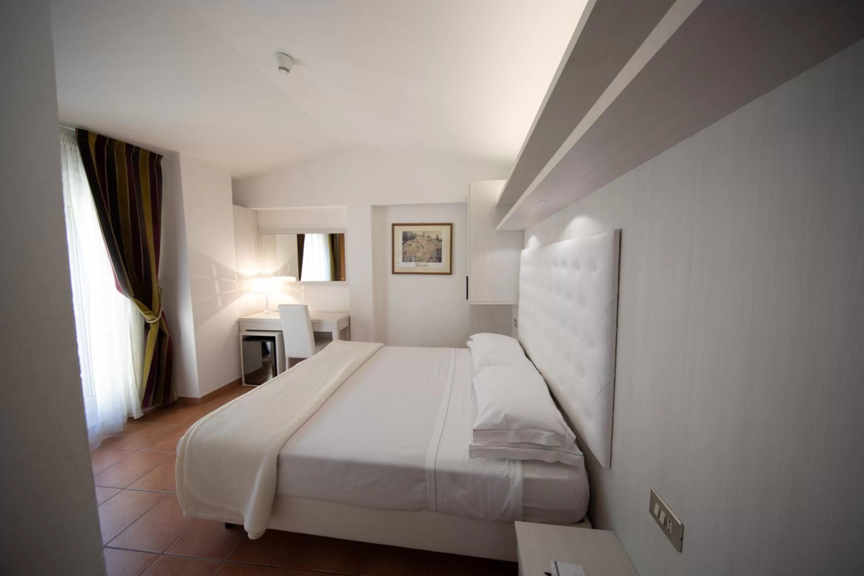 Bedroom, Bed in Albergo Rossini 1936