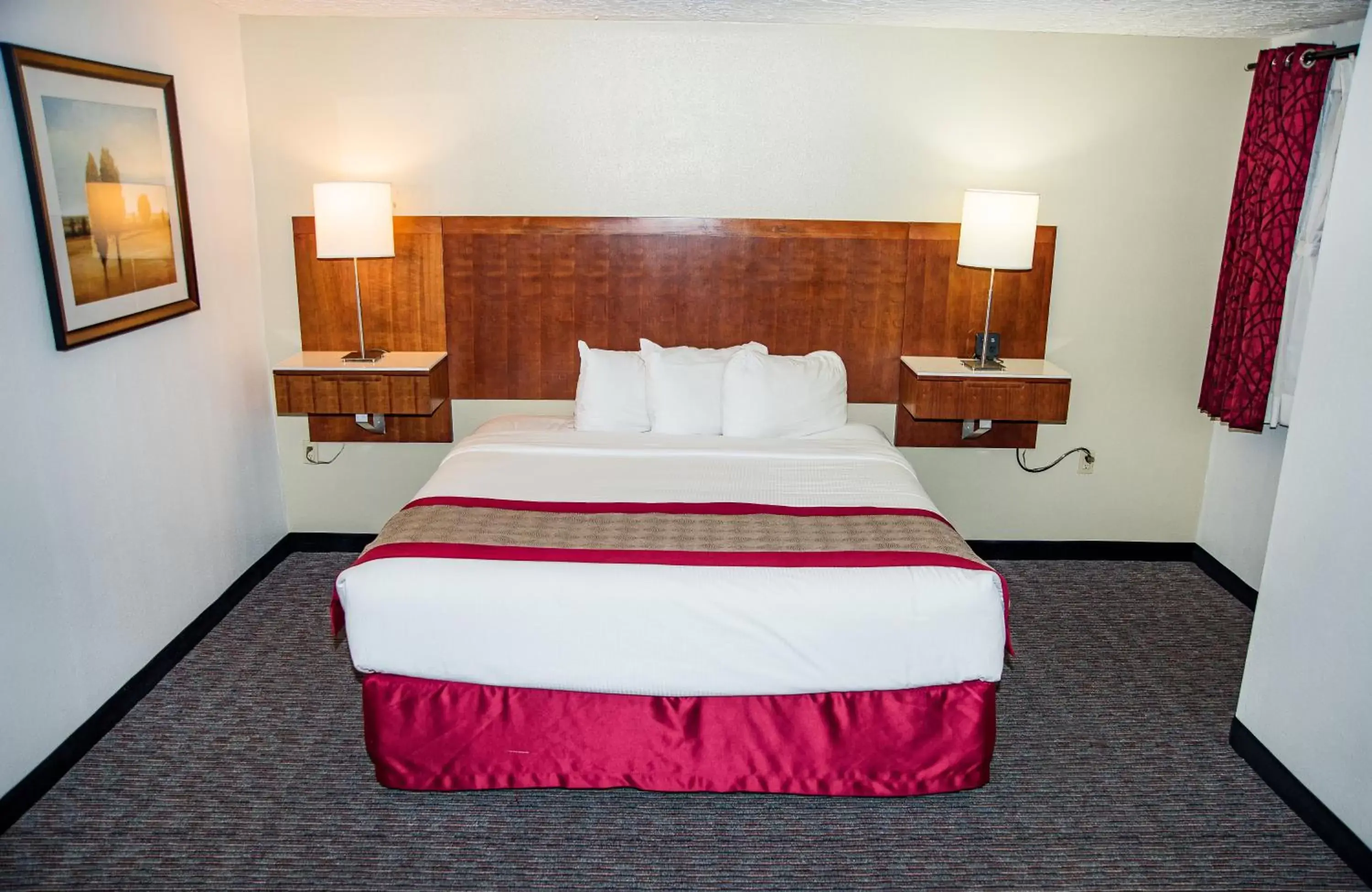 Bed in Ramada by Wyndham Cedar City