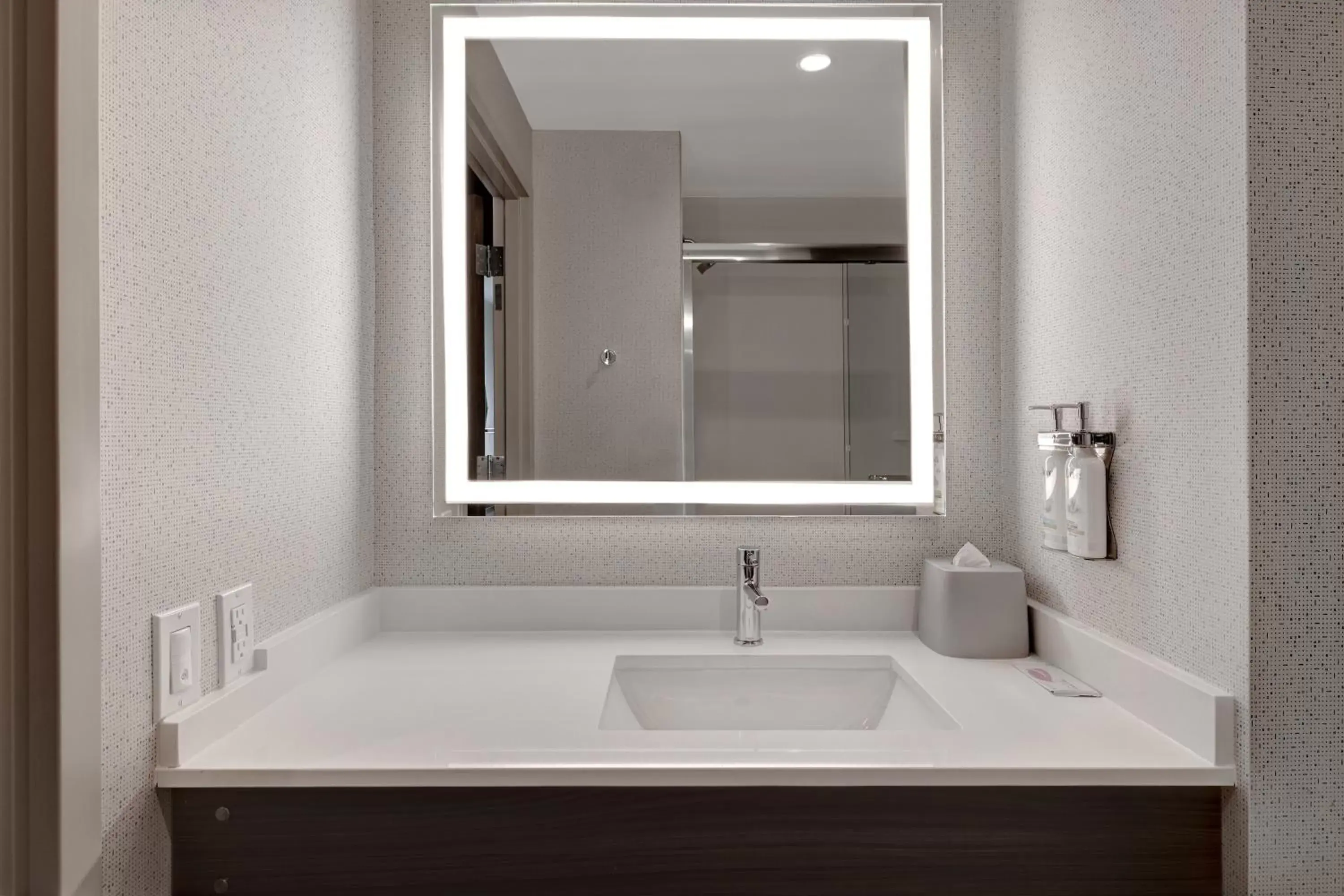 Queen Suite with Two Queen Beds and Mobility Accessible Roll-In Shower in Holiday Inn Express & Suites - Glendale Downtown Queen Suite with Two Queen Beds and Mobility Accessible Roll-In Shower in Holiday Inn Express & Suites - Glendale Downtown