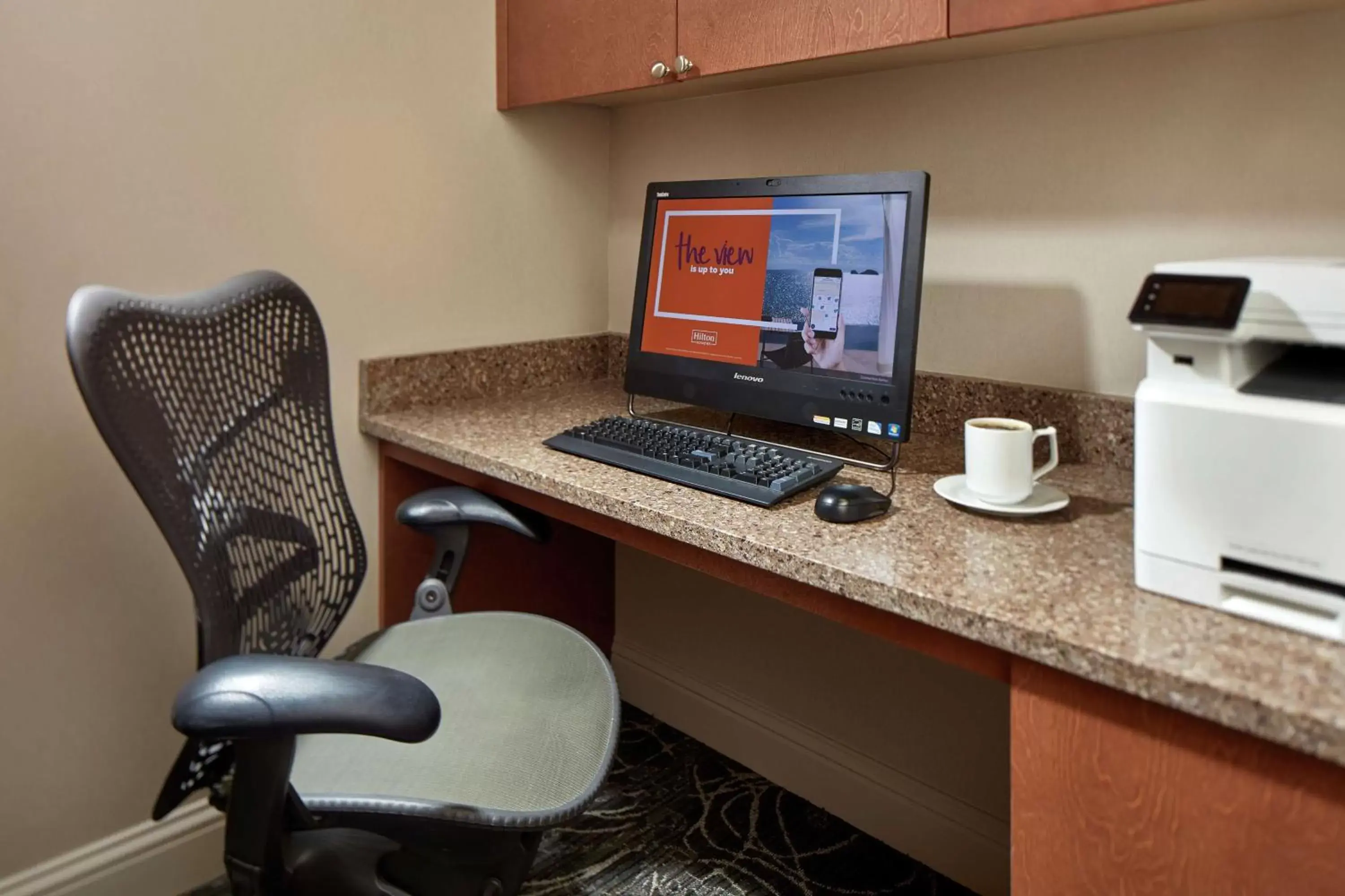 Business facilities in Hilton Garden Inn Portland Lake Oswego