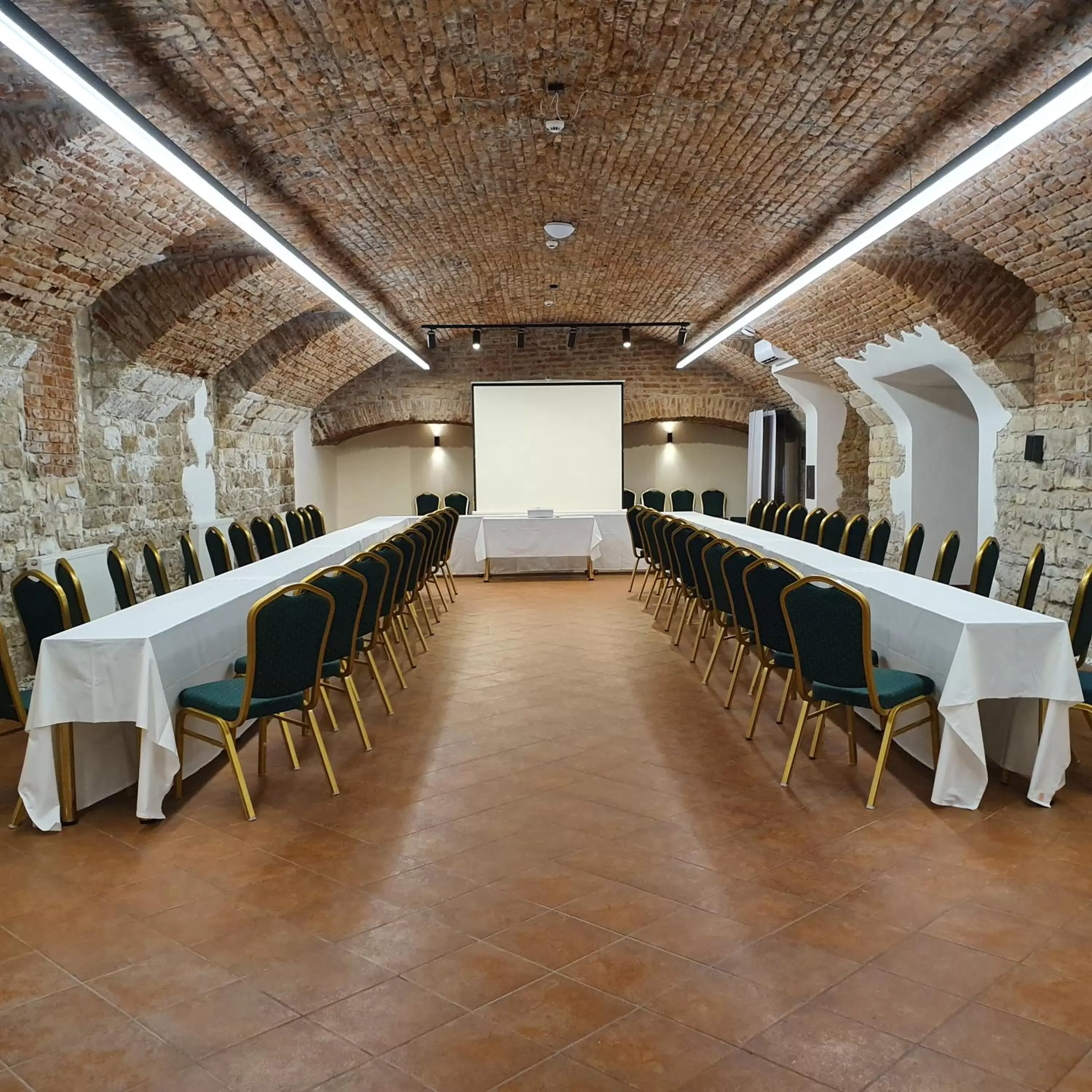 Meeting/conference room in Michelangelo Grand Hotel