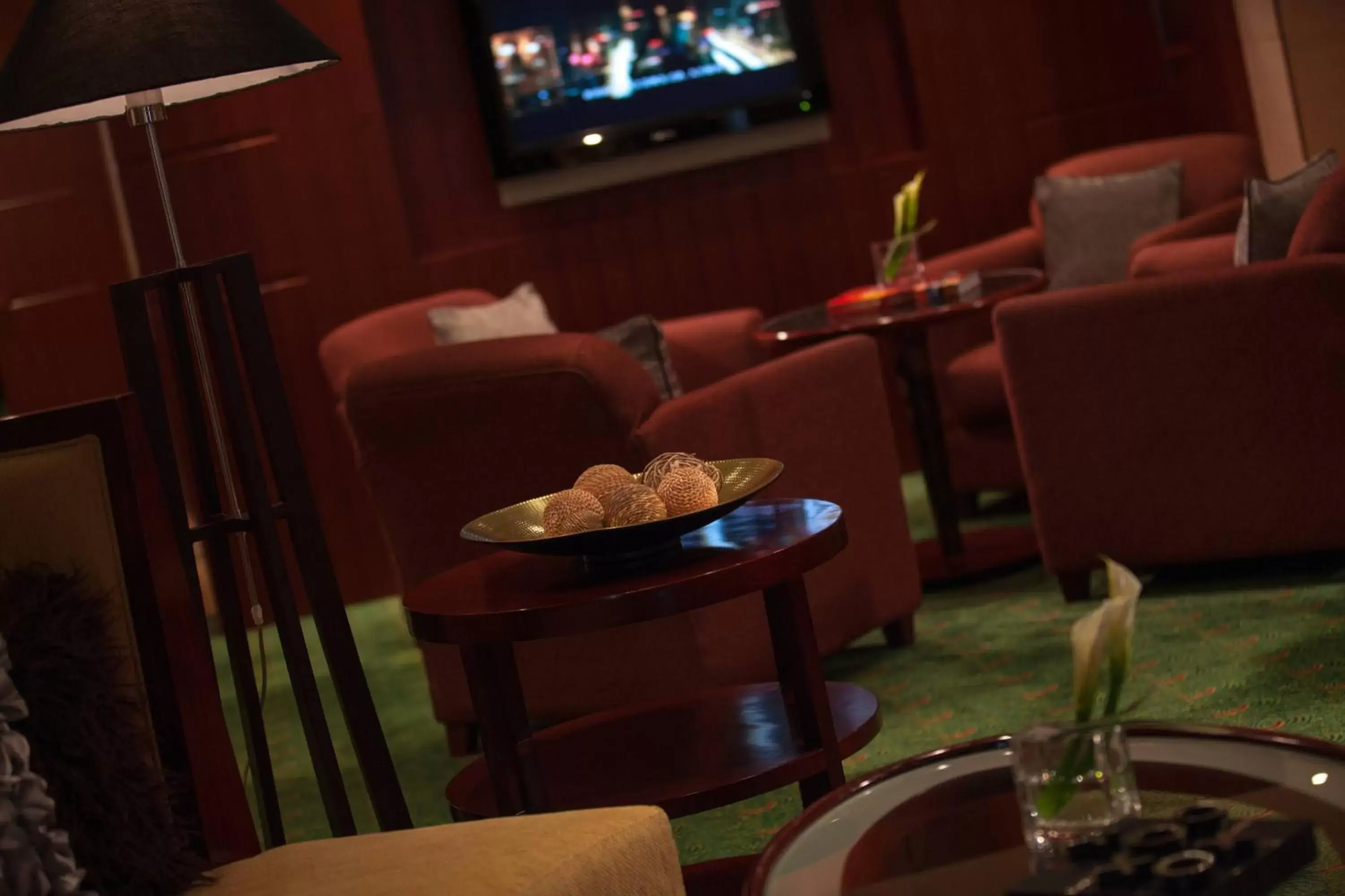 Lounge or bar, Seating Area in Renaissance Wuhan Hotel