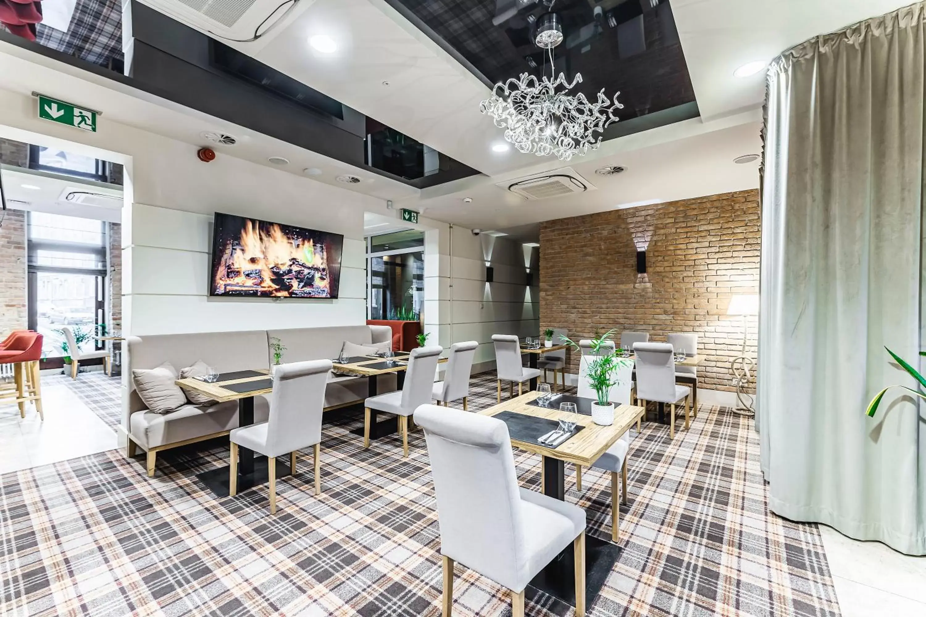 Restaurant/places to eat in Hotel Wieniawski Restaurant/places to eat in Hotel Wieniawski