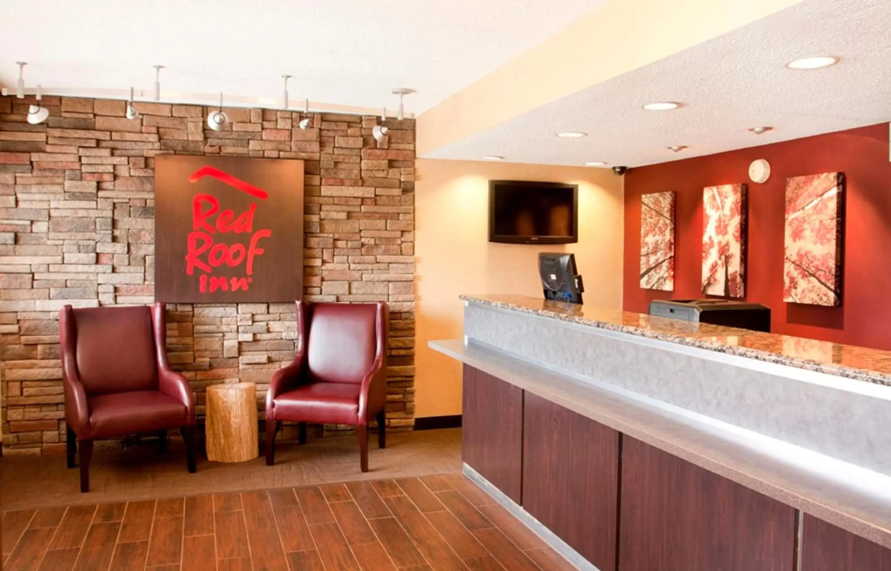Lobby or reception, Lounge/Bar in Red Roof Inn Aberdeen