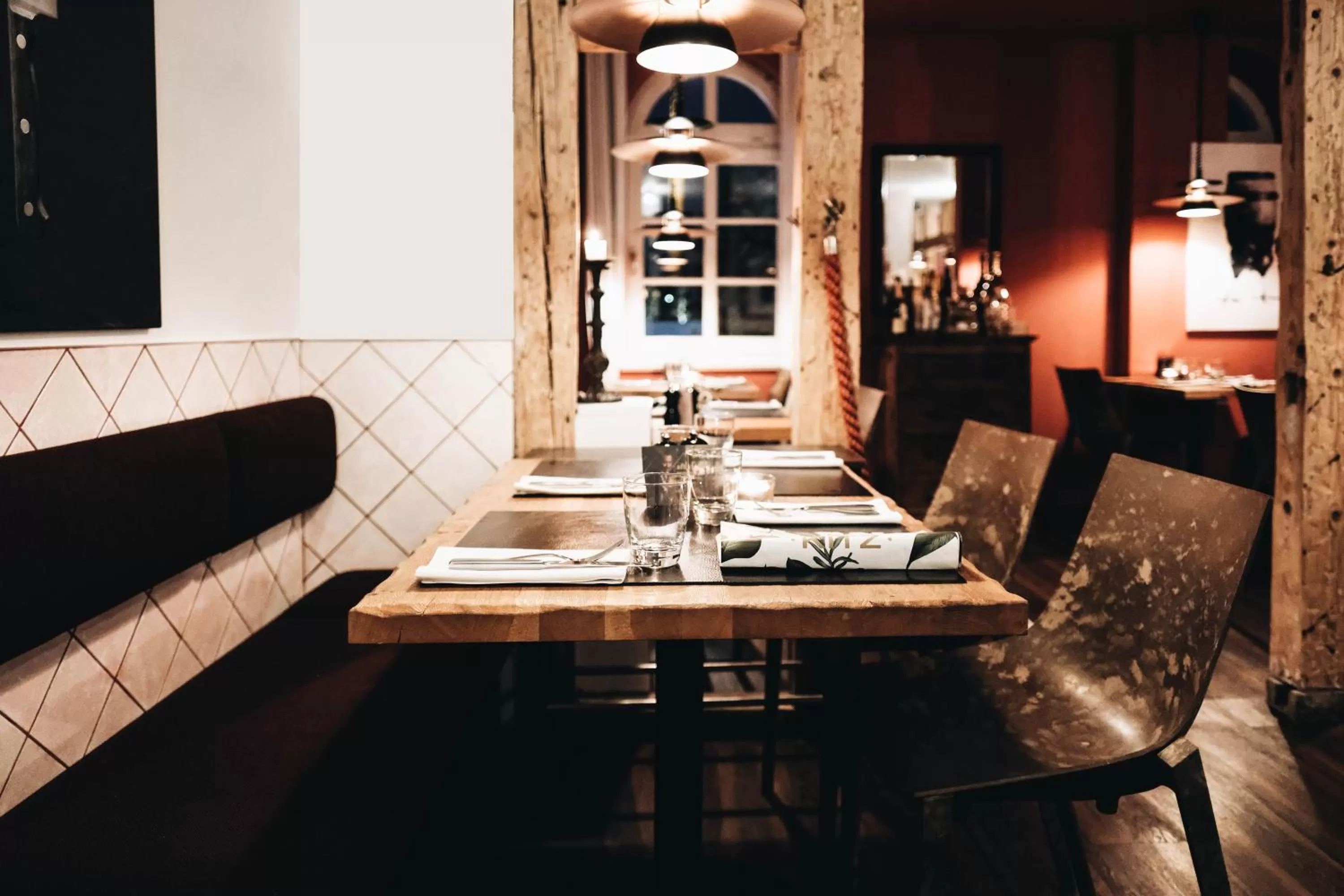 Restaurant/places to eat in Achtender