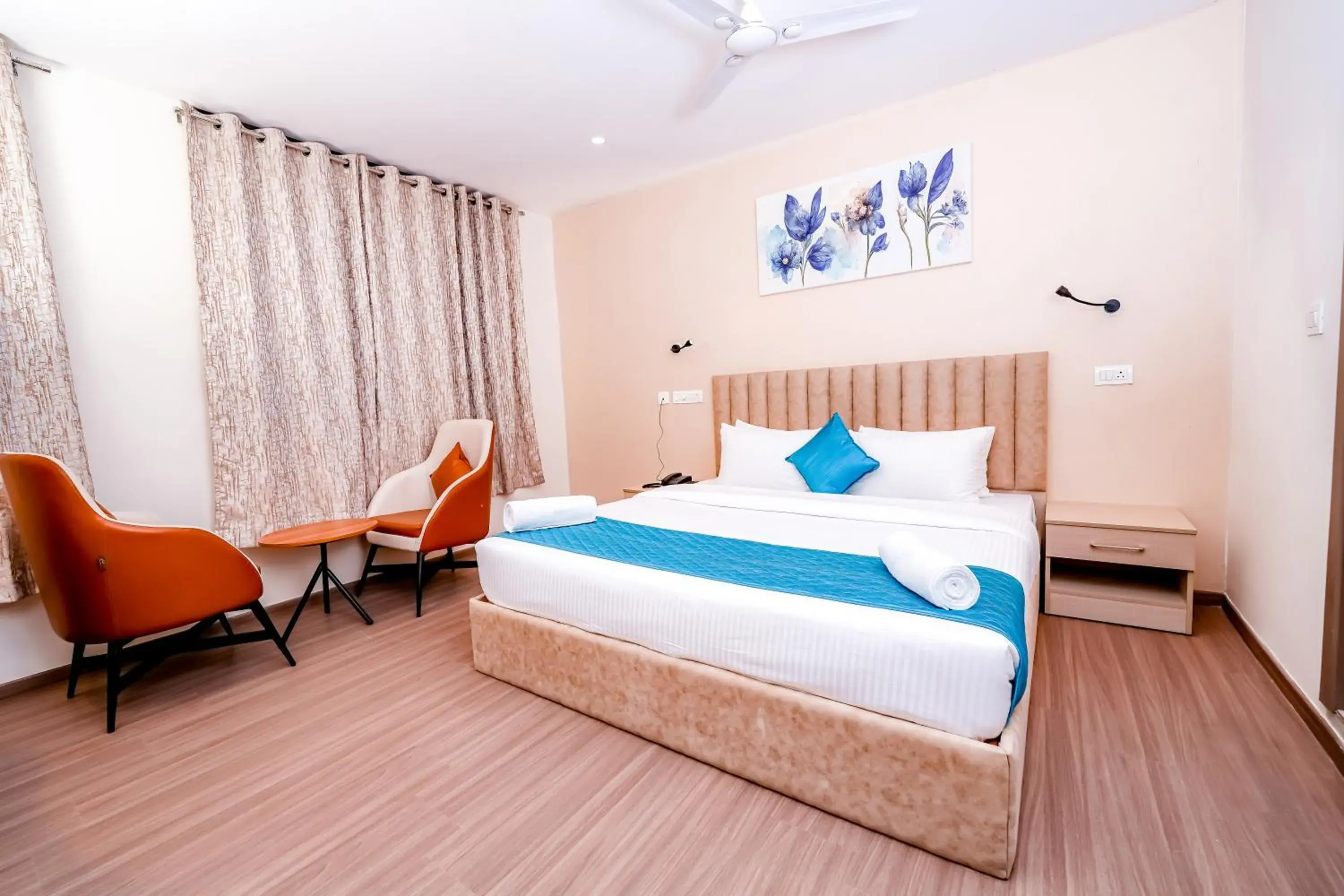 Seating area, Bed in Casa Hotel & Suites, Gachibowli, Hyderabad