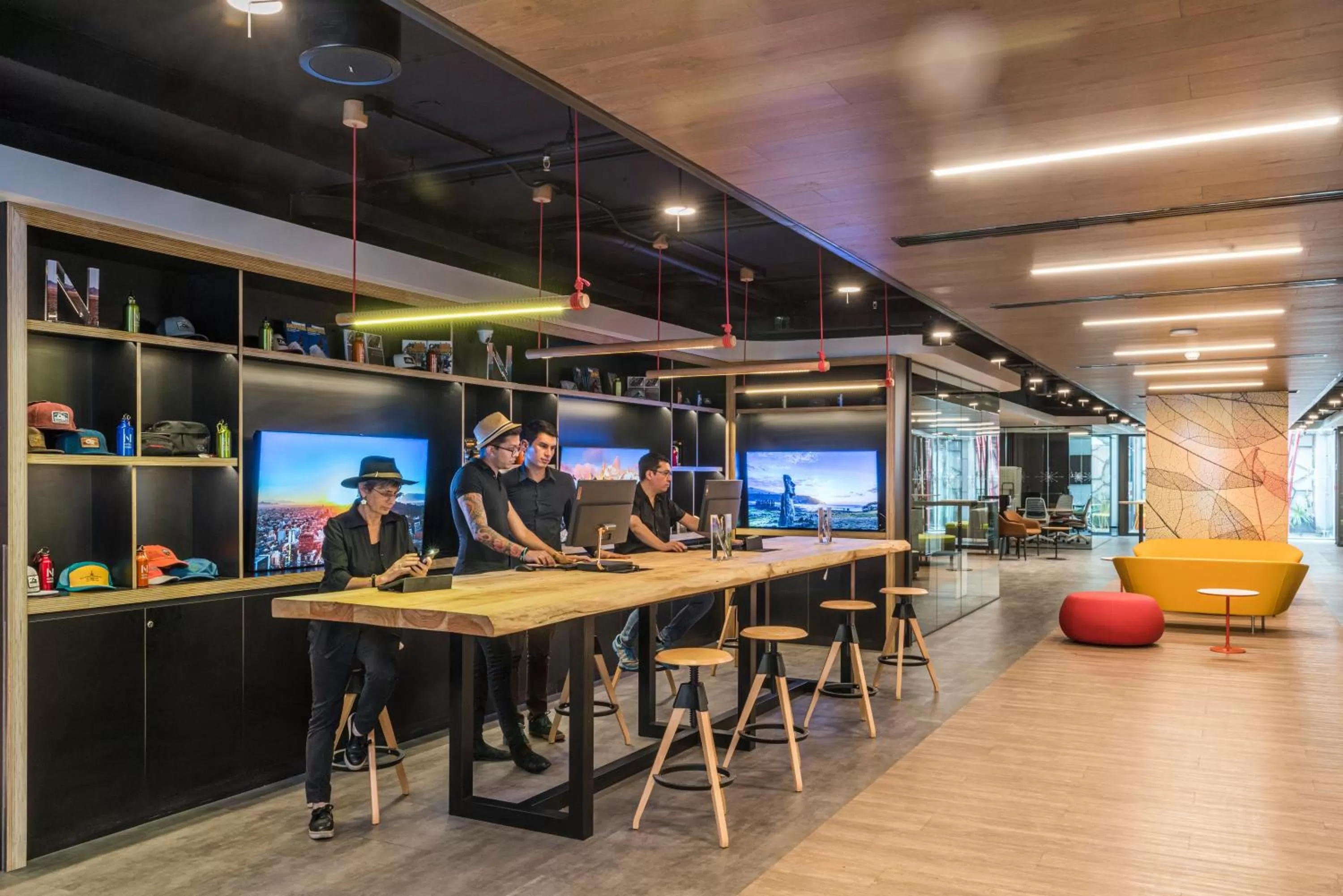 On-site shops in Hotel Nodo - El hotel que respira