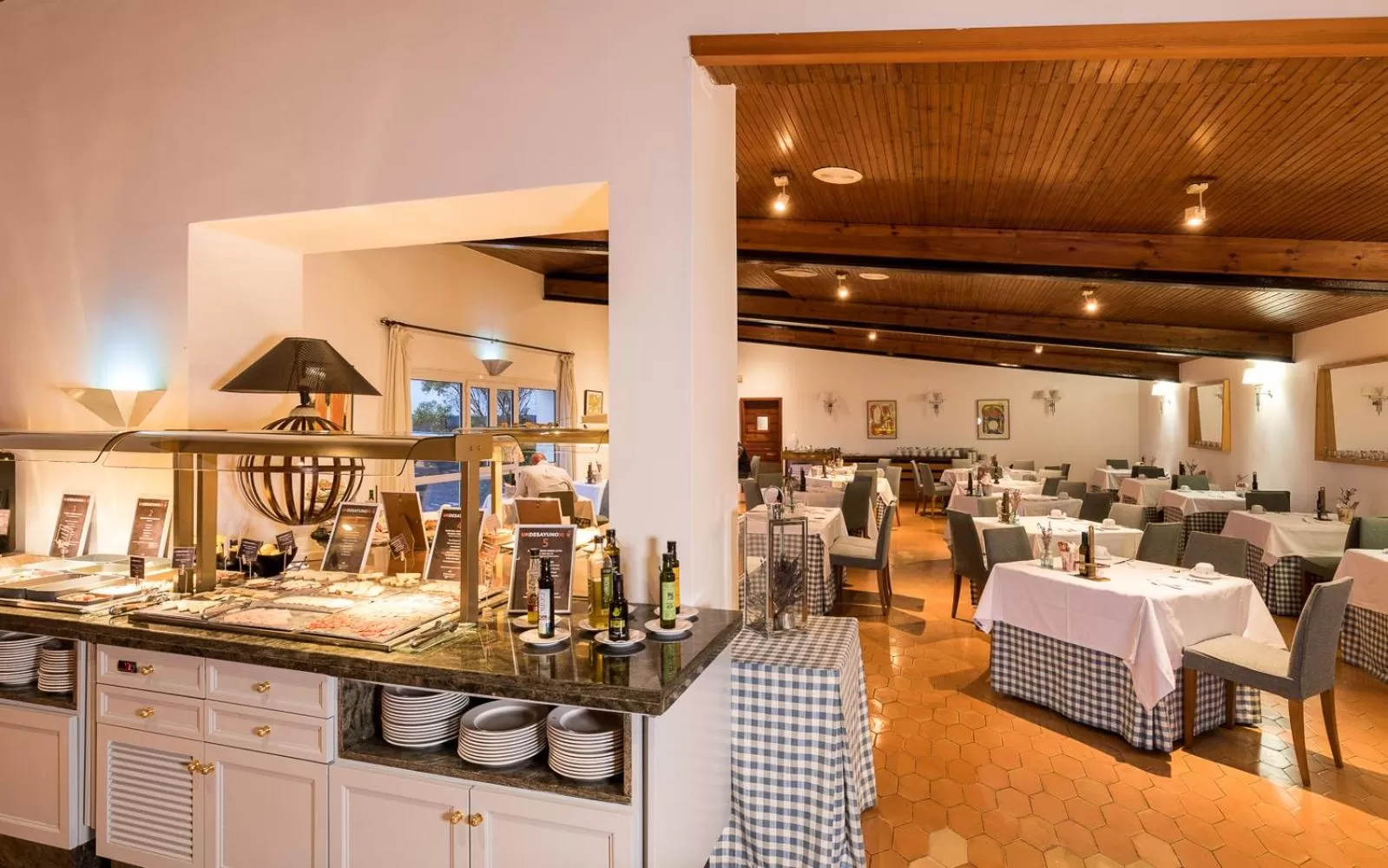 Restaurant/places to eat in Parador de Ayamonte