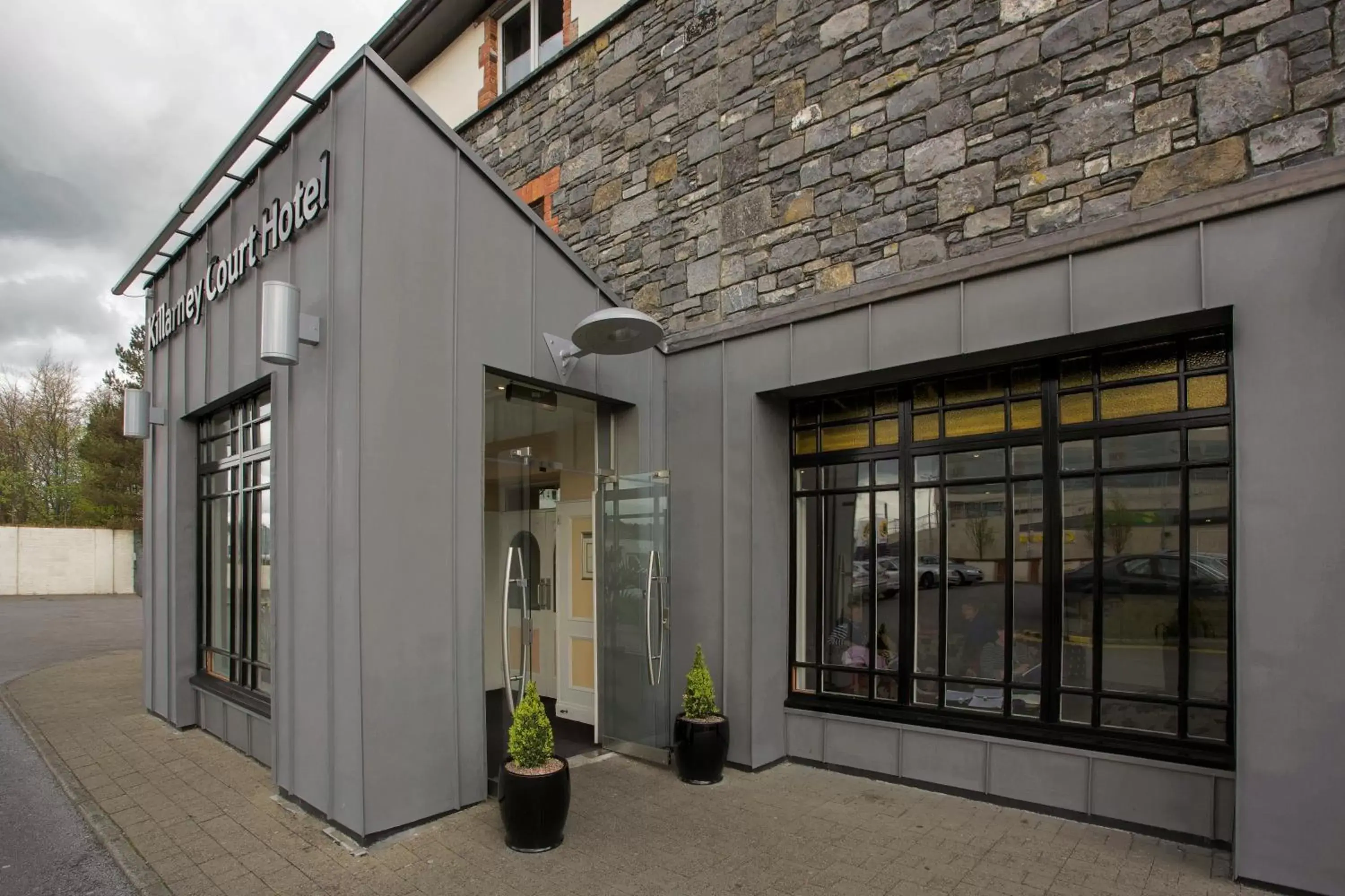 Facade/entrance, Property Building in Killarney Court Hotel