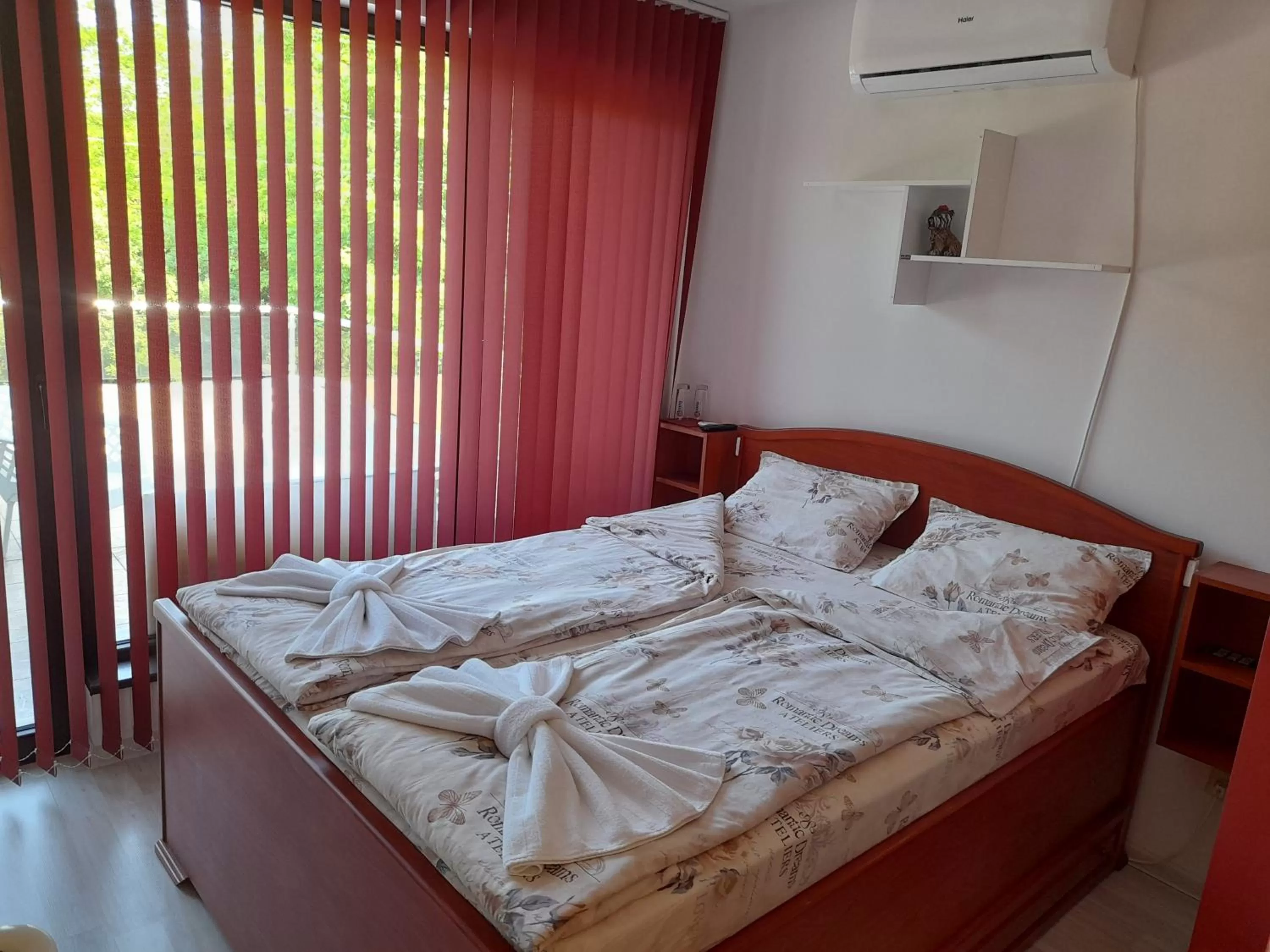 Double or Twin Room with Balcony in Guest house-restaurant St. George / Къща за гости-ресторант Свети Георги