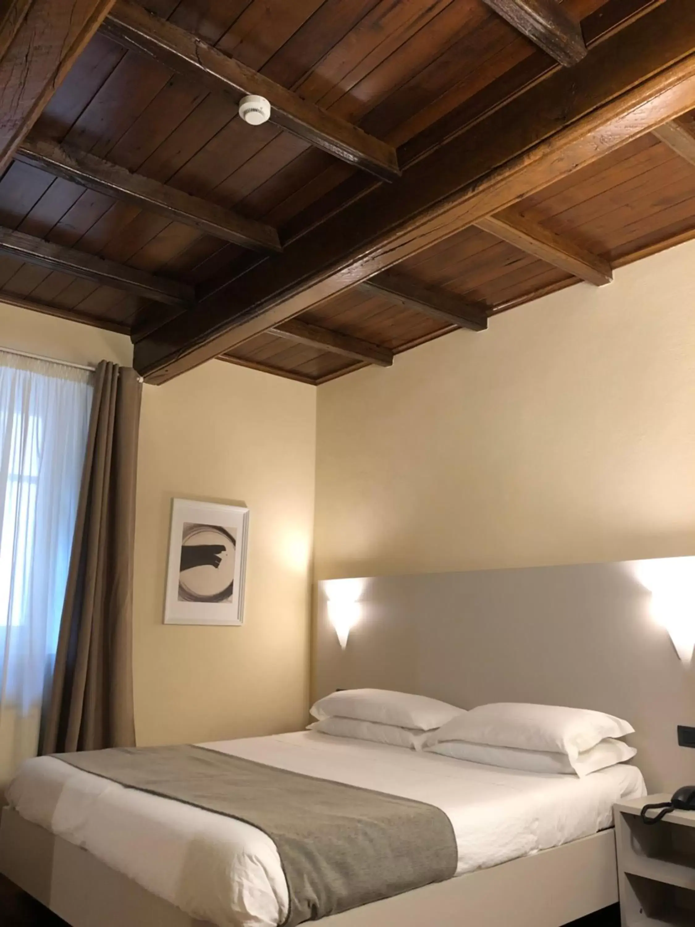 Bed in Hotel Boutique Antiche Mura