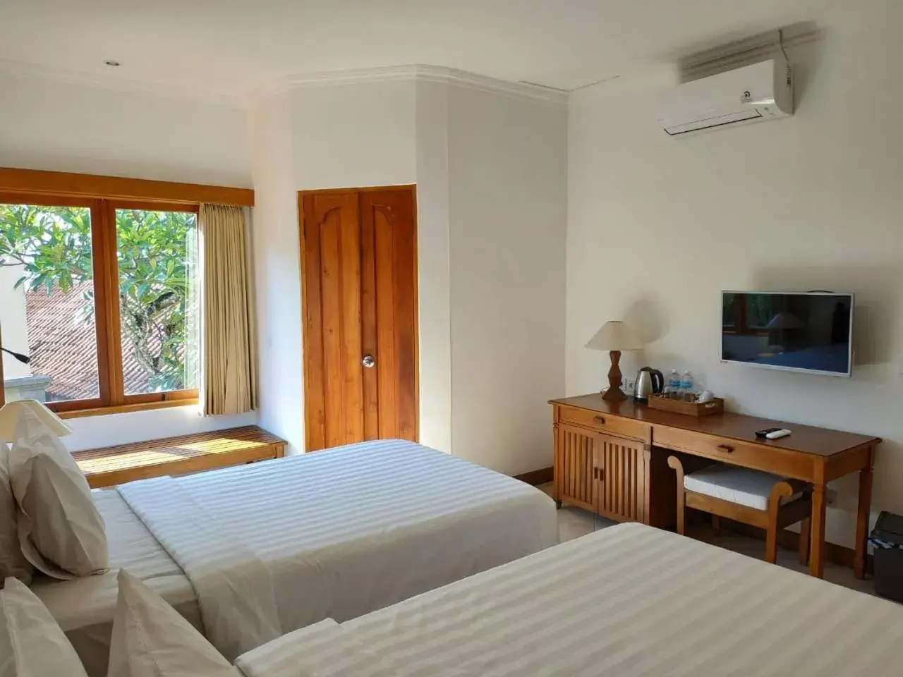 Bedroom, Bed in Puri Mesari Hotel