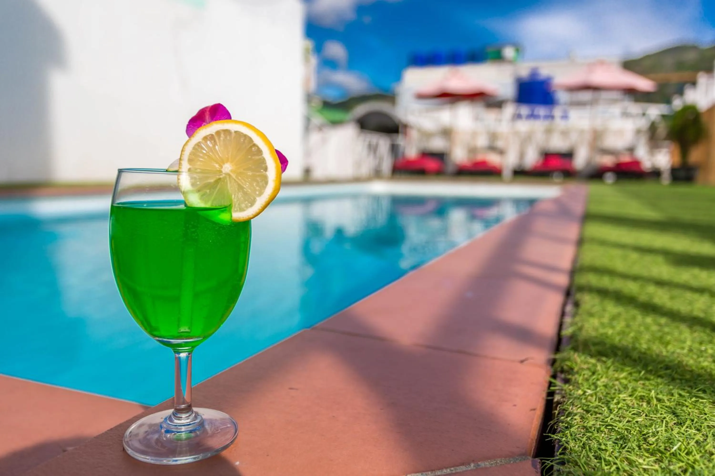 Day in PJ Patong Resortel