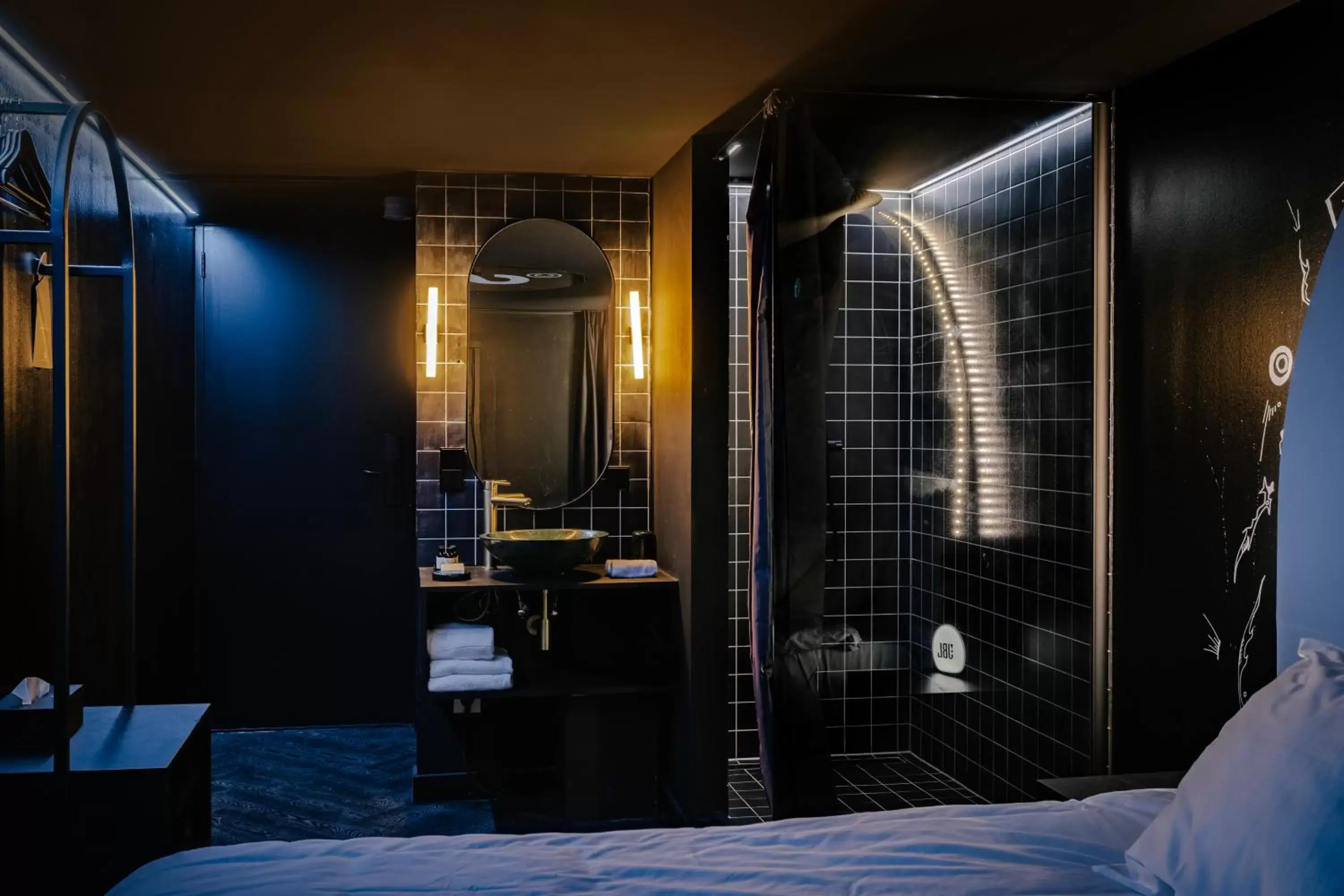 Bedroom, Bathroom in SUPPER Hotel