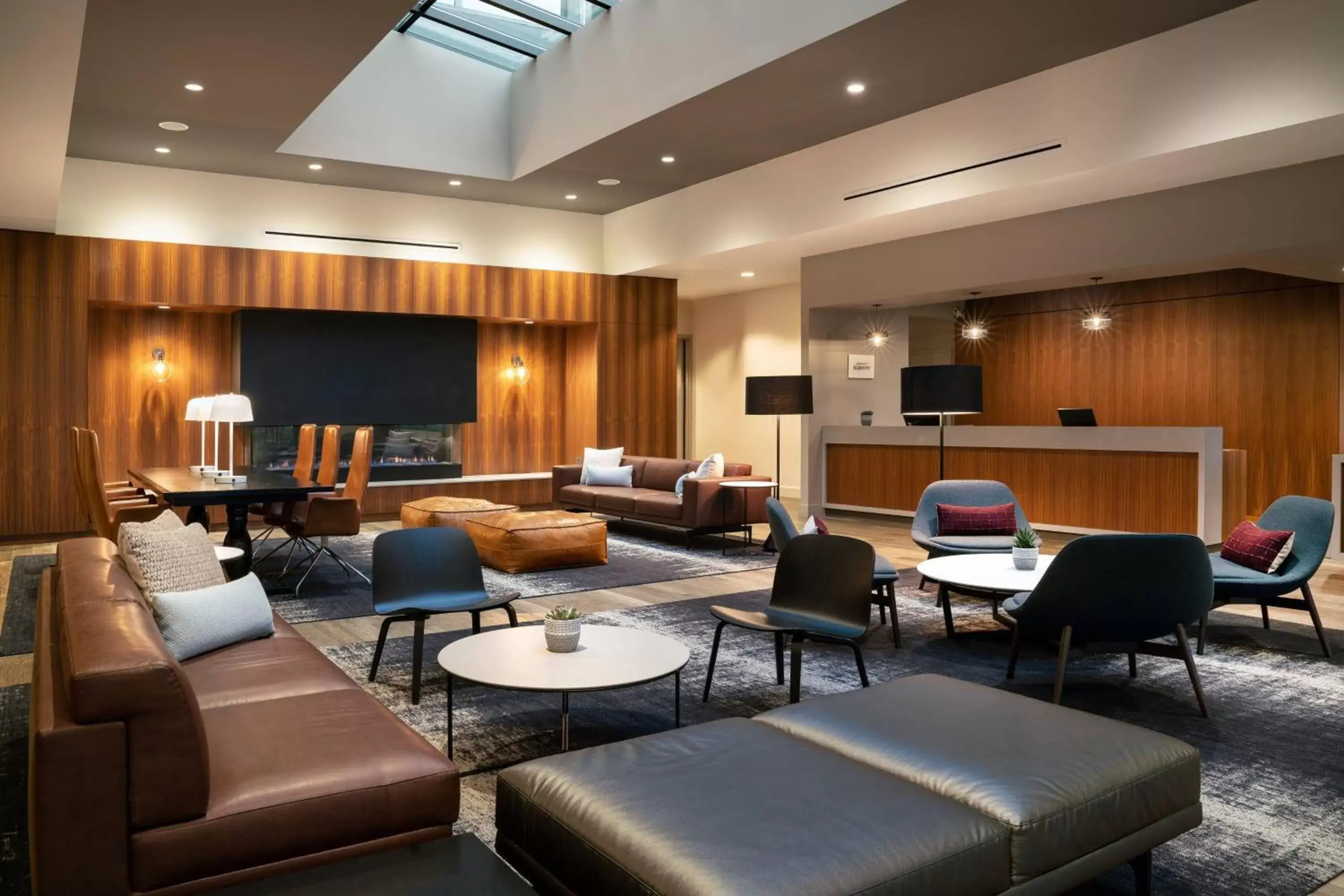 Lobby or reception, Lounge/Bar in Courtyard Seattle Downtown/Lake Union