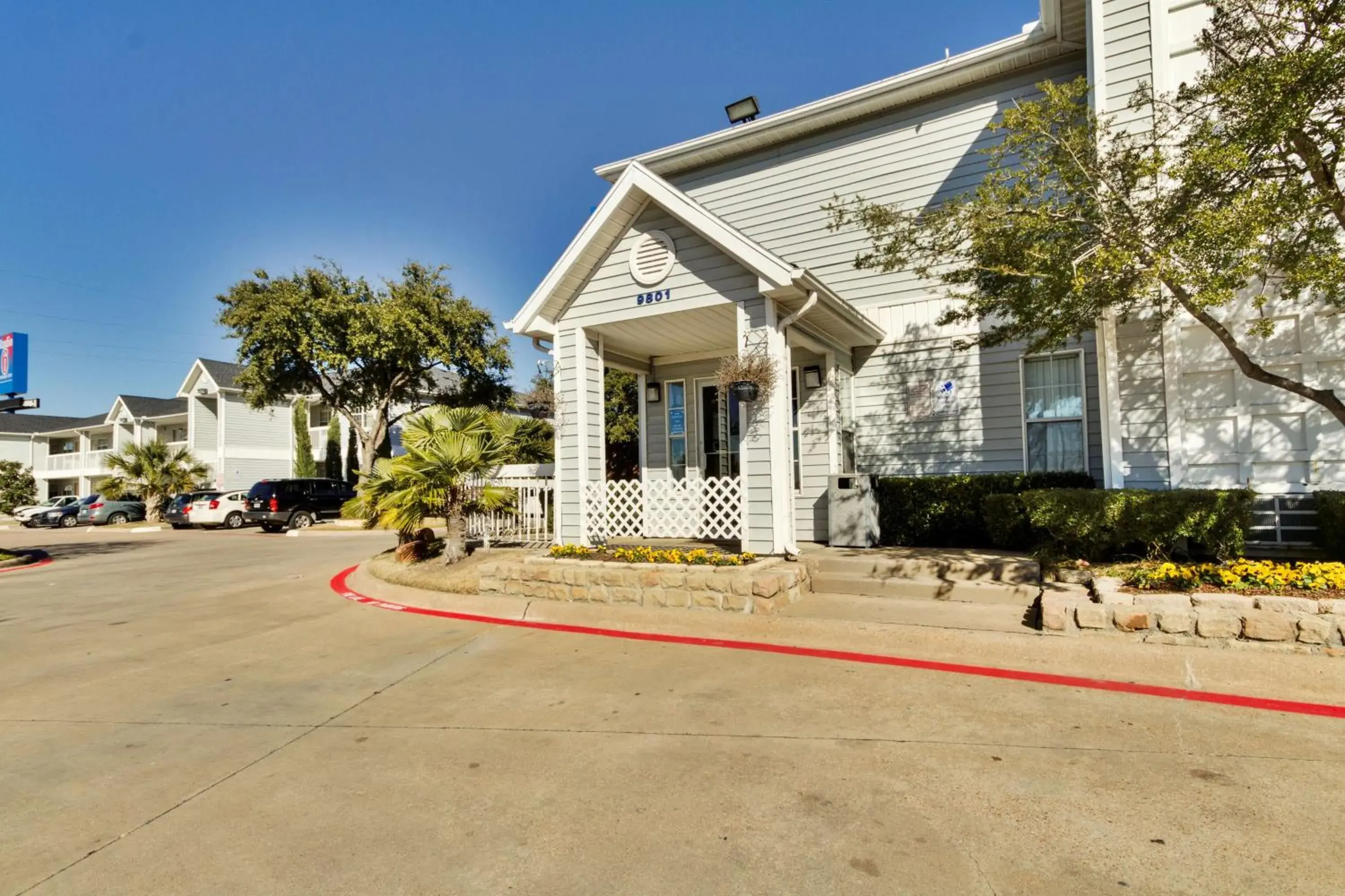 Property building, Patio/Outdoor Area in Studio 6-Dallas, TX - Garland - Northeast