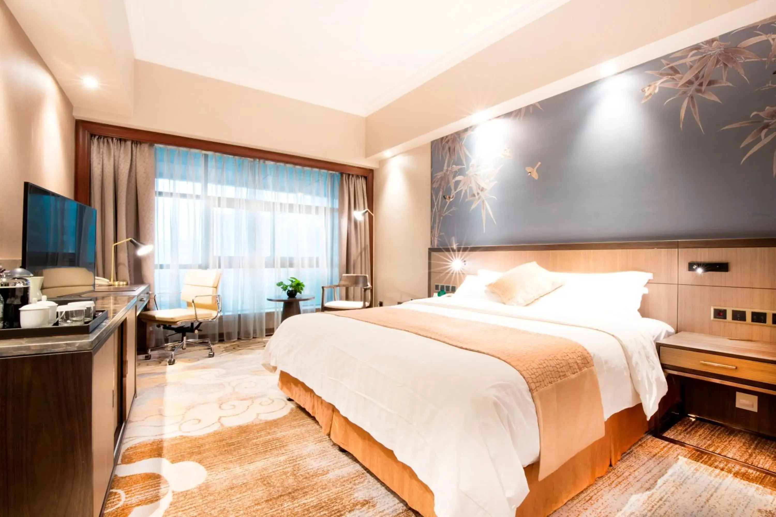 Photo of the whole room, Bed in Jin Jiang Pine City Hotel