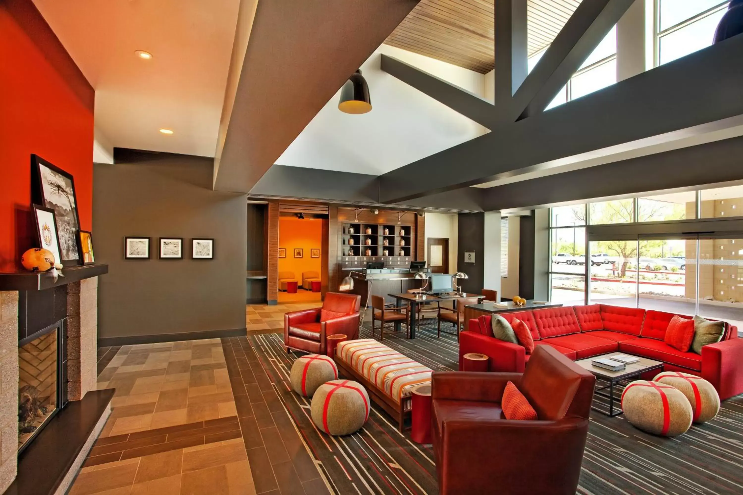 Lobby or reception in Four Points by Sheraton at Phoenix Mesa Gateway Airport