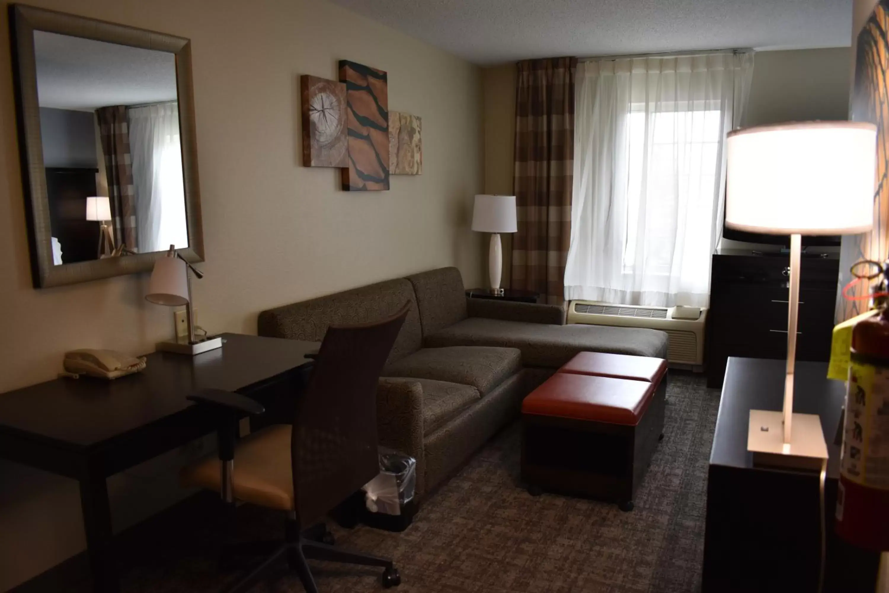 Living room, Seating Area in Staybridge Suites Cranbury - South Brunswick, an IHG Hotel