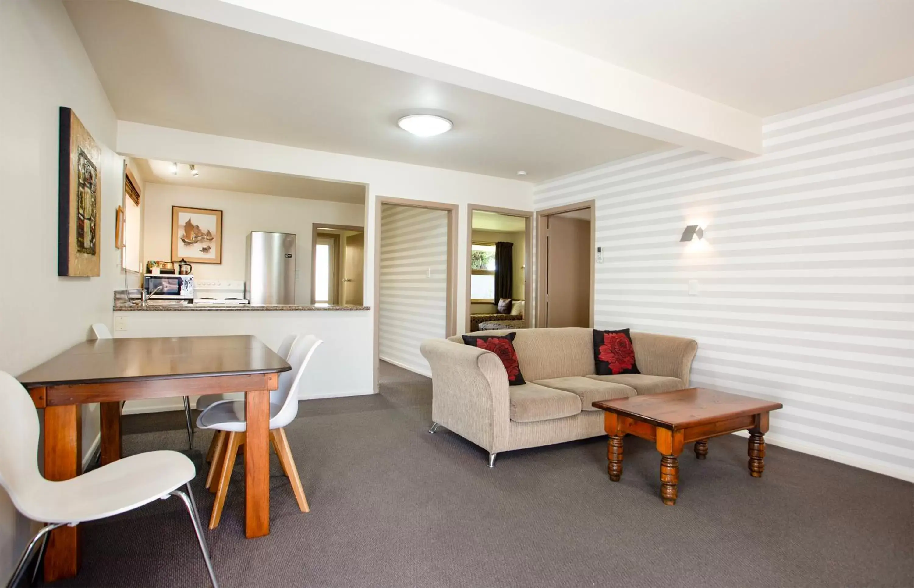 Seating Area in Casino Court Motor Lodge