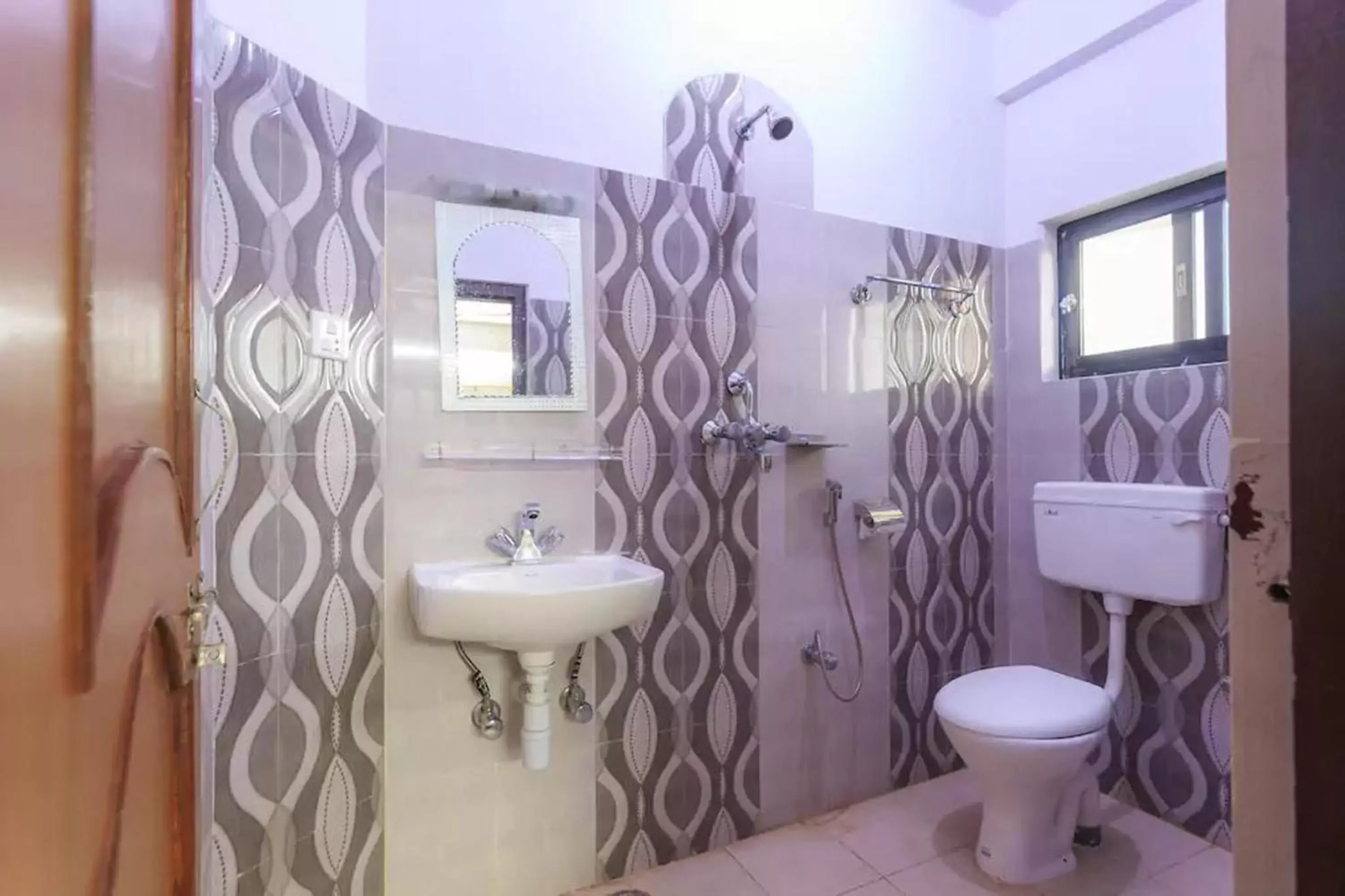 Triple Room with Balcony in Hotel Immortal Inn Triple Room with Balcony in Hotel Immortal Inn