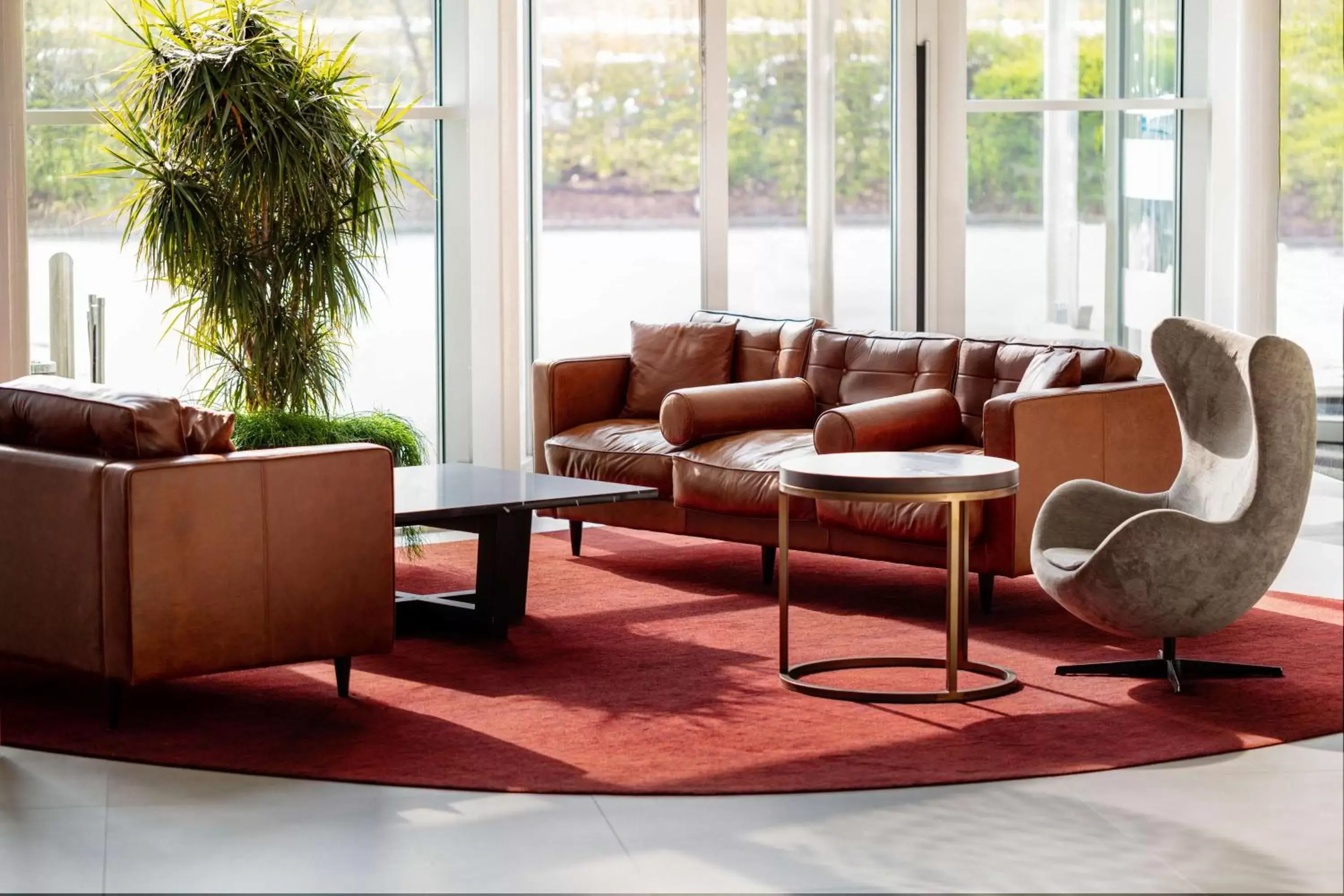 Lobby or reception, Seating Area in Radisson Blu Hotel London Stansted Airport