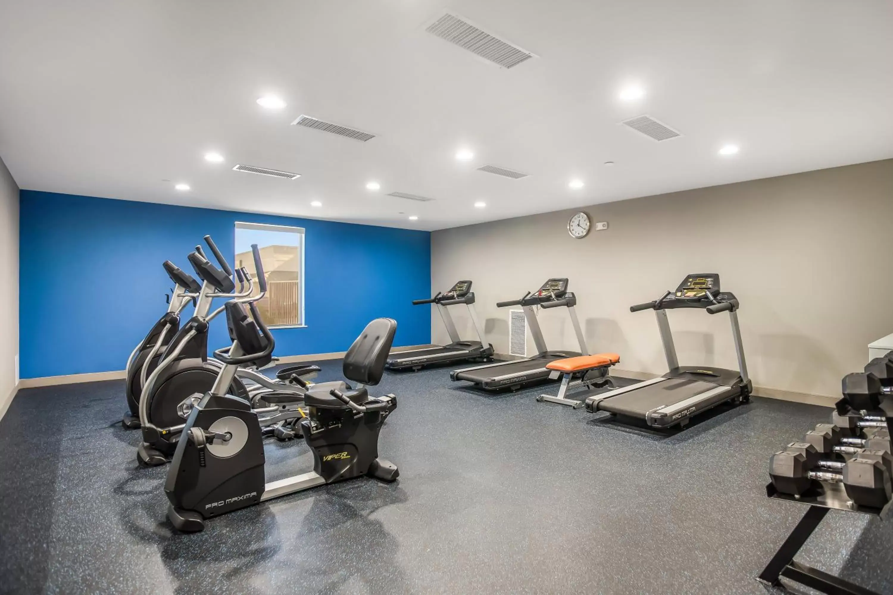 Fitness centre/facilities, Fitness Center/Facilities in Holiday Inn Express & Suites Tulsa East - Catoosa, an IHG Hotel