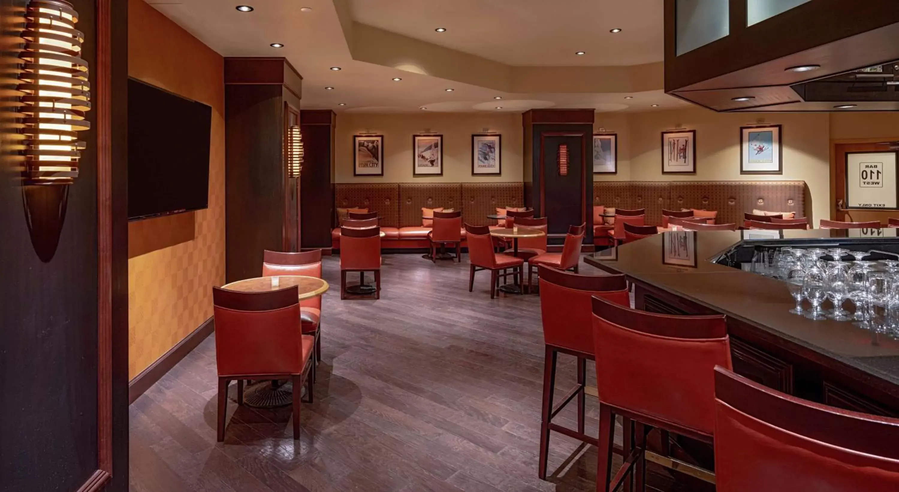 Lounge or bar, Restaurant/Places to Eat in Doubletree Suites by Hilton Salt Lake City