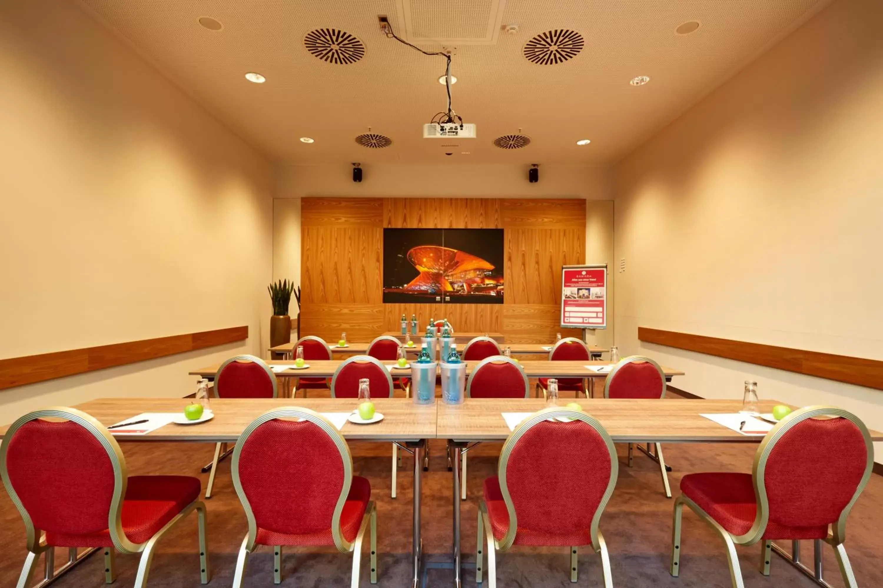 Business facilities in H4 Hotel München Messe